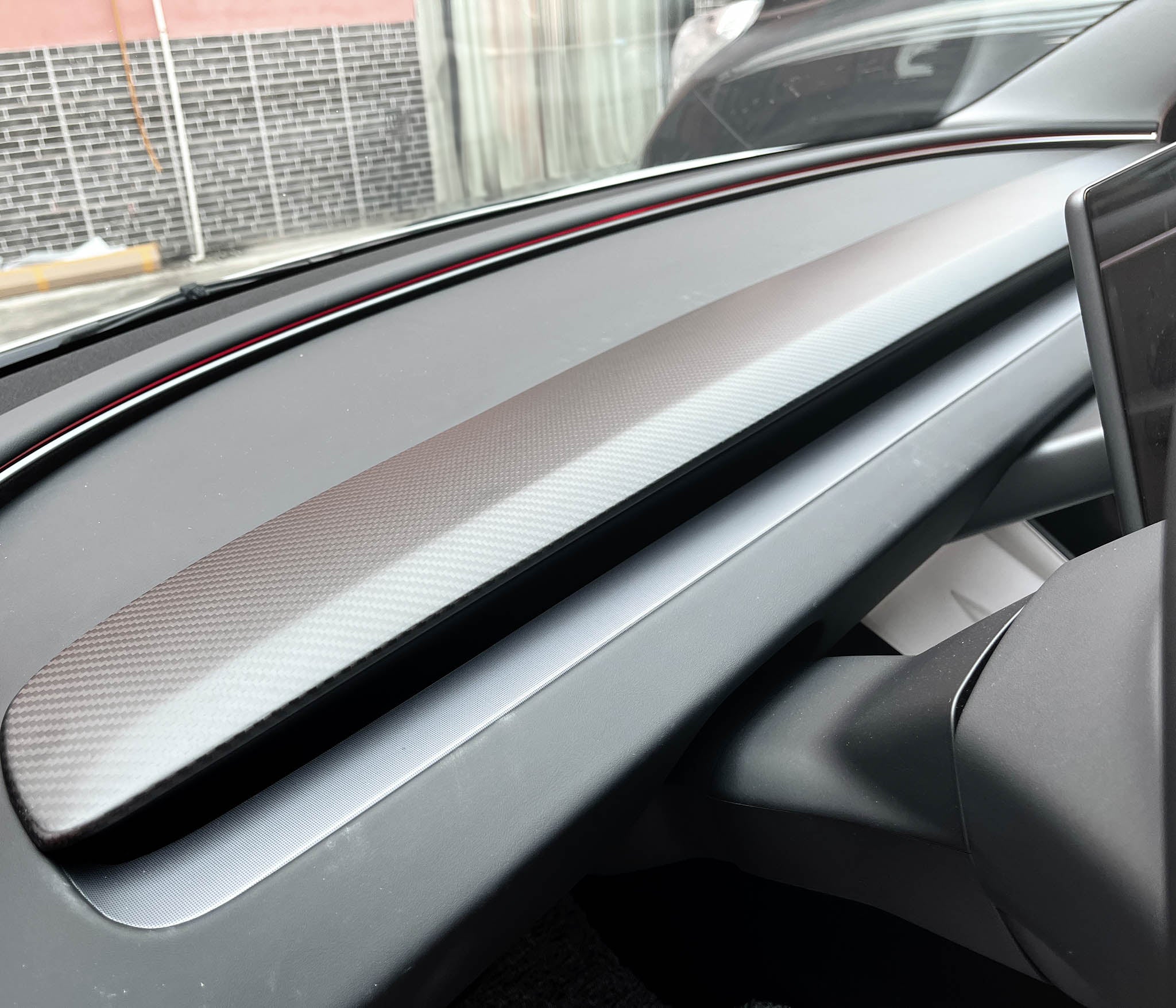 Premium Dry Carbon Fiber Dashboard Replacement for 2025+ Tesla Model Y Juniper – OEM Clip-On Design | Lightweight & Durable Interior Upgrade | Perfect for Car Enthusiasts & Luxury Vehicle Customization