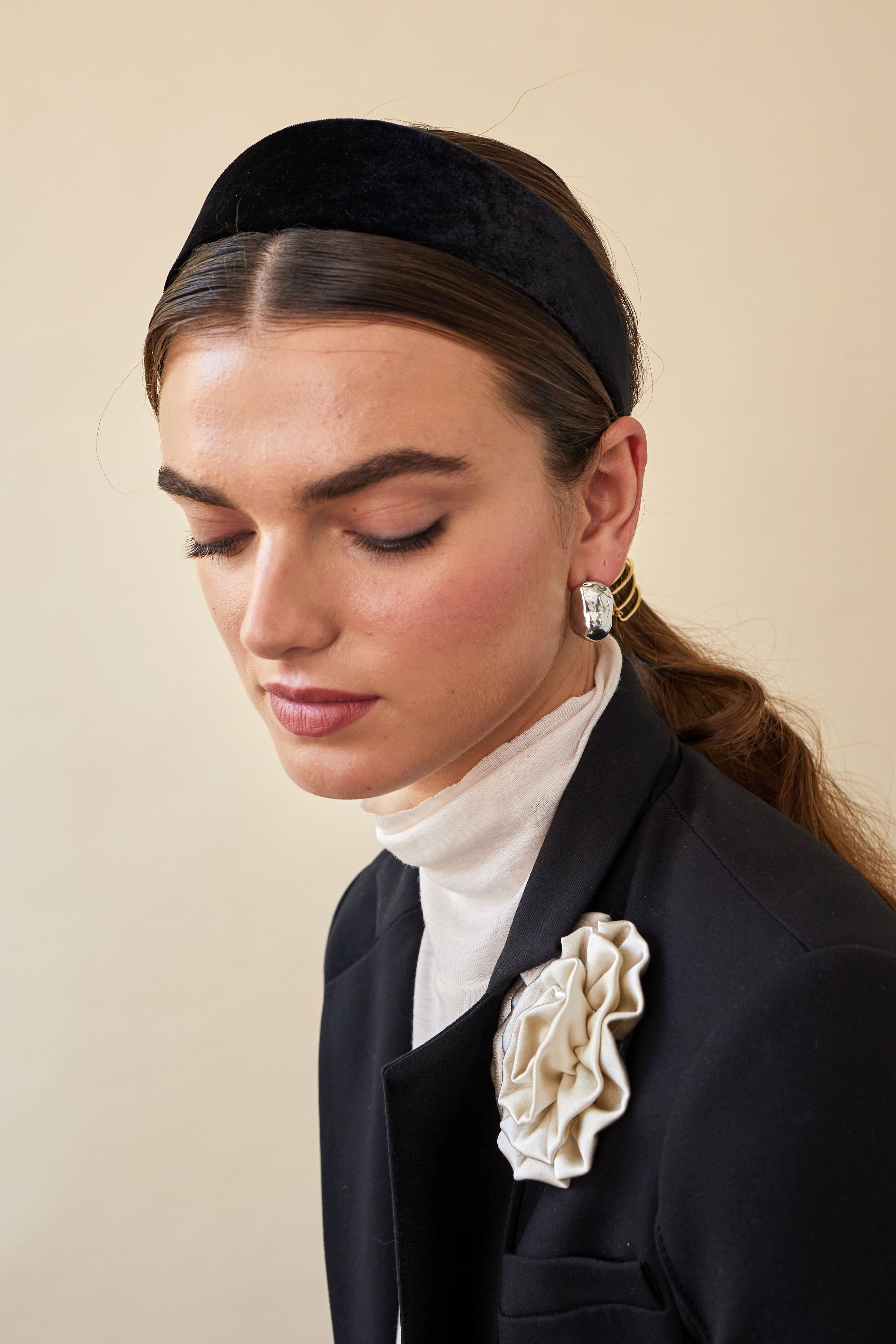 Gwyneth Headband for Women - Stylish & Comfortable Hair Accessories for Workout, Yoga, Running & Everyday Use