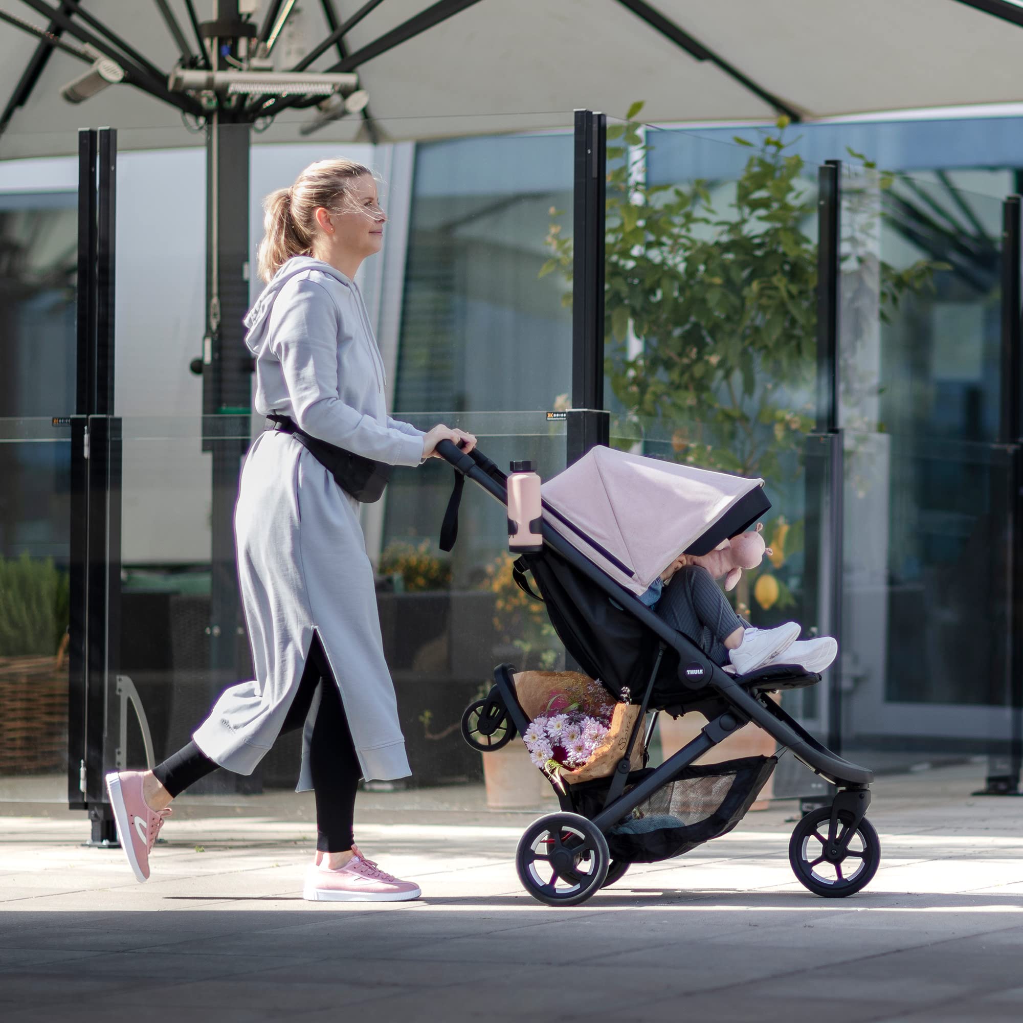 Thule Stroller Rider Board - Universal Stroller Accessory for Kids, Toddler Standing Platform with Easy Attachment - Perfect for Jogging, Shopping & Travel