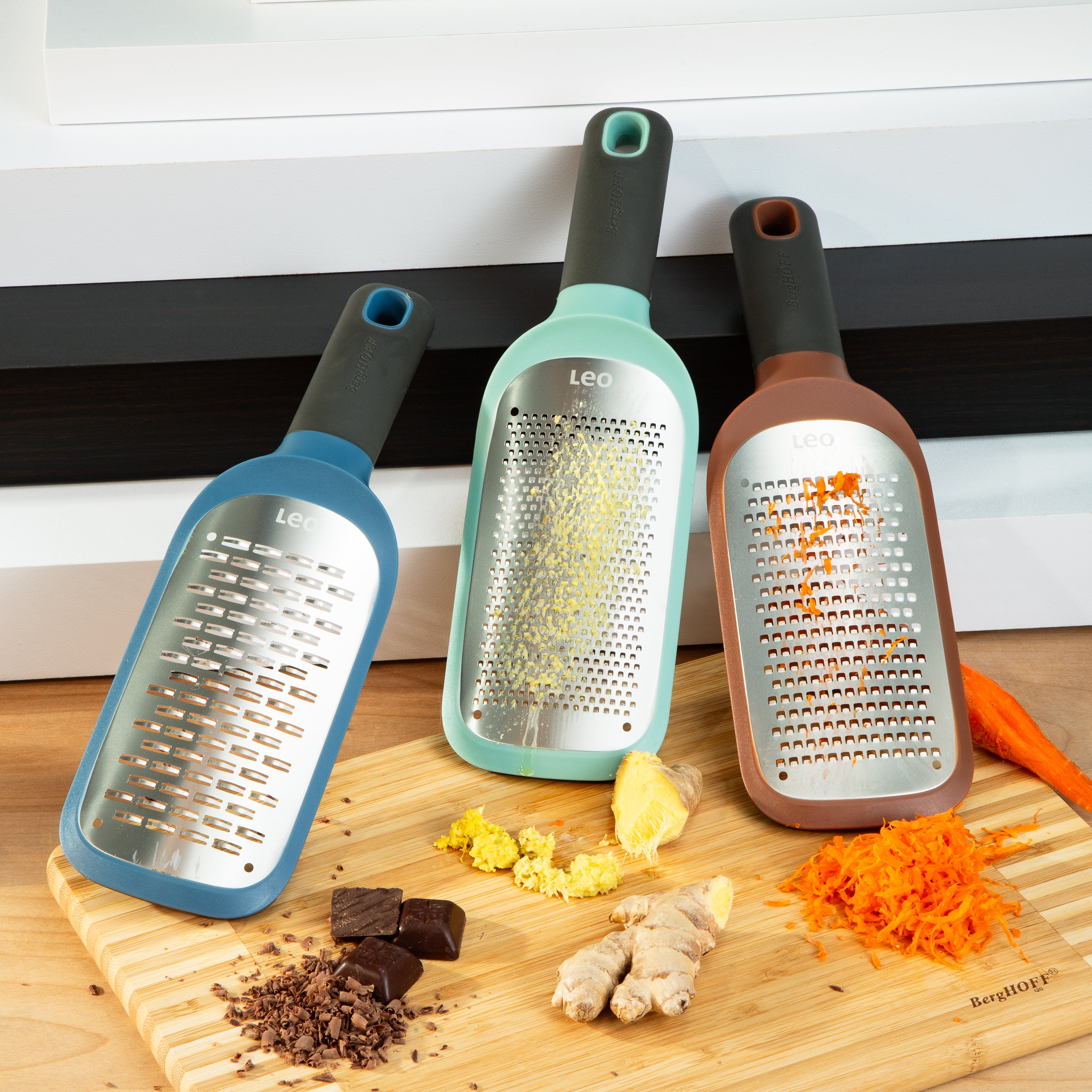BergHOFF Leo 3-Piece Handheld Grater Set - Stainless Steel Kitchen Grater for Cheese, Vegetables & Fruits - Perfect for Cooking, Baking & Meal Prep