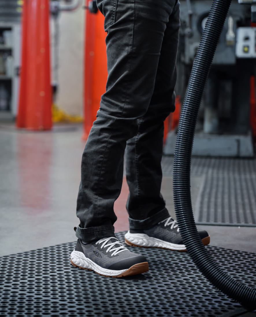 Men's Arvada Shift Work Sneaker with Carbon Toe - Steel Grey/Gum | Slip-Resistant Safety Shoes for Construction & Warehouse Workers