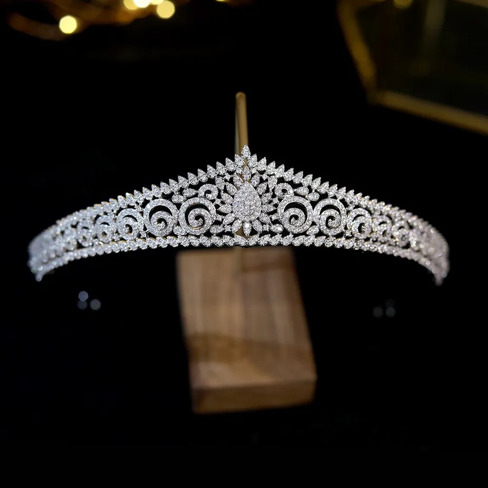 Elegant Crown Diadem Arab Tiaras for Women - Bridal Headpiece Wedding Accessories - Perfect for Princess Parties, Prom, Pageants and Special Occasions