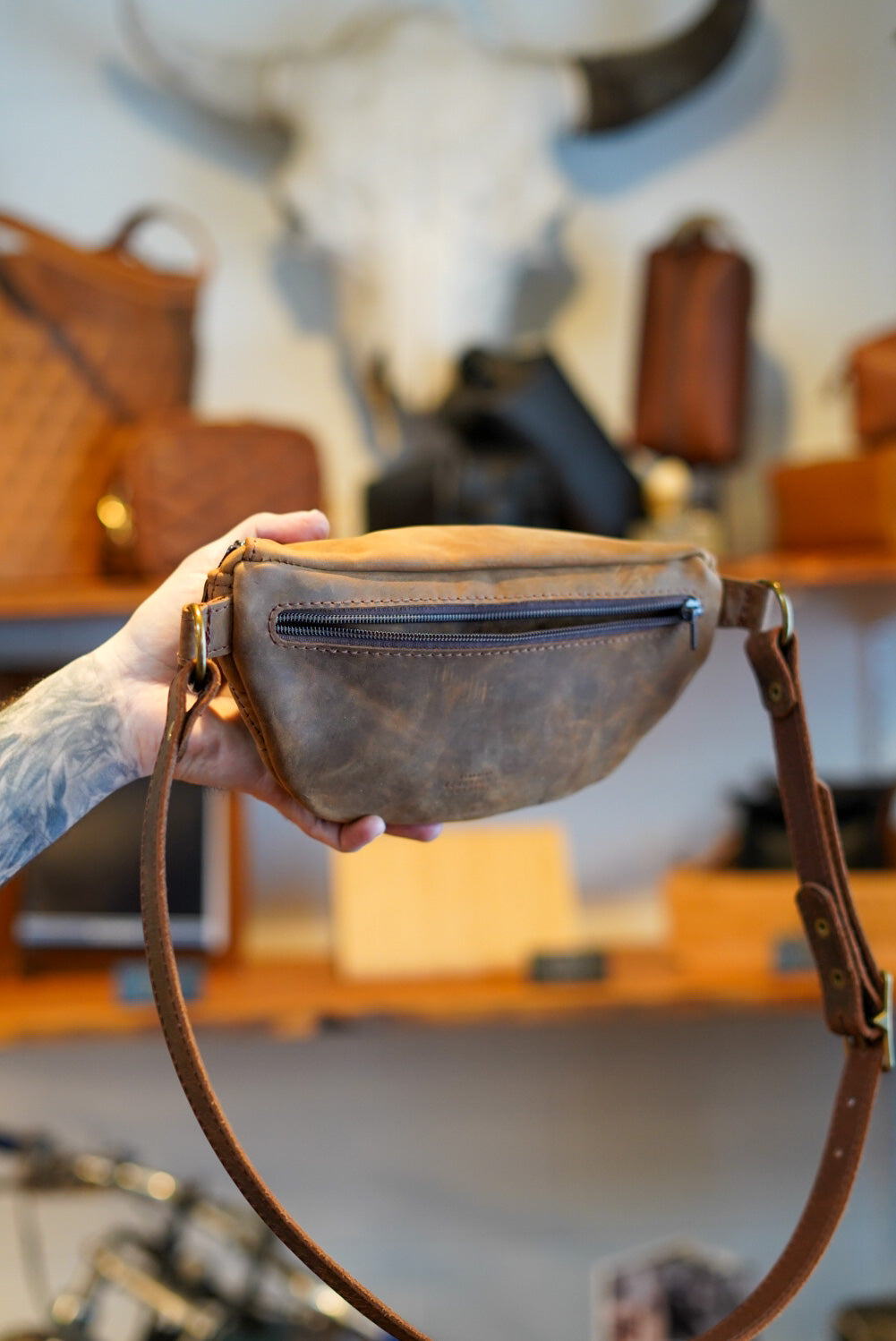 Diamond Stitch Crazyhorse Brown Fanny Pack - Waist Bag for Men & Women - Perfect for Hiking, Travel, and Outdoor Activities