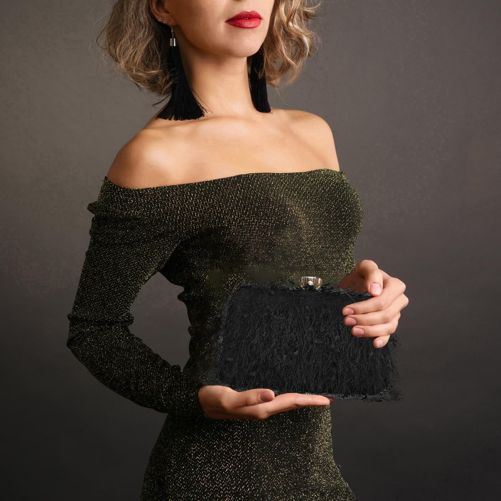 YYW Women's Cute Fluffy Clutch Purse - Elegant Evening Handbag for Wedding, Party & Banquet | Perfect Shoulder Bag for Formal Events, Date Nights & Special Occasions