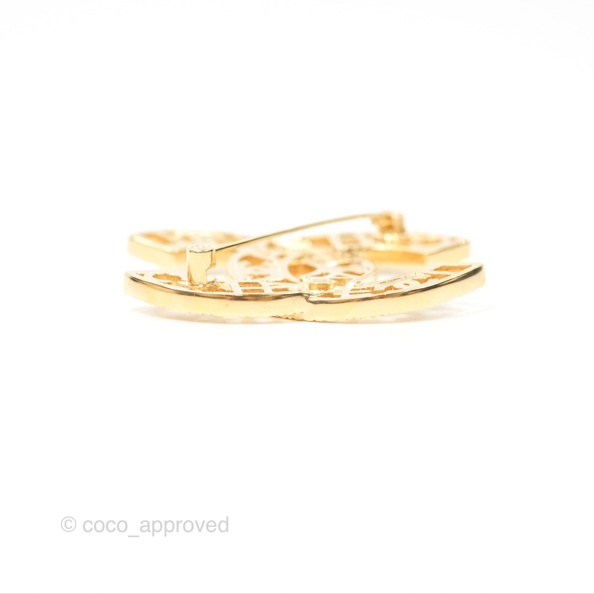 Chanel CC Logo Brooch Gold Tone 22A Collection - Elegant Luxury Pin for Women, Perfect for Blazers, Coats, Bags & Special Occasions