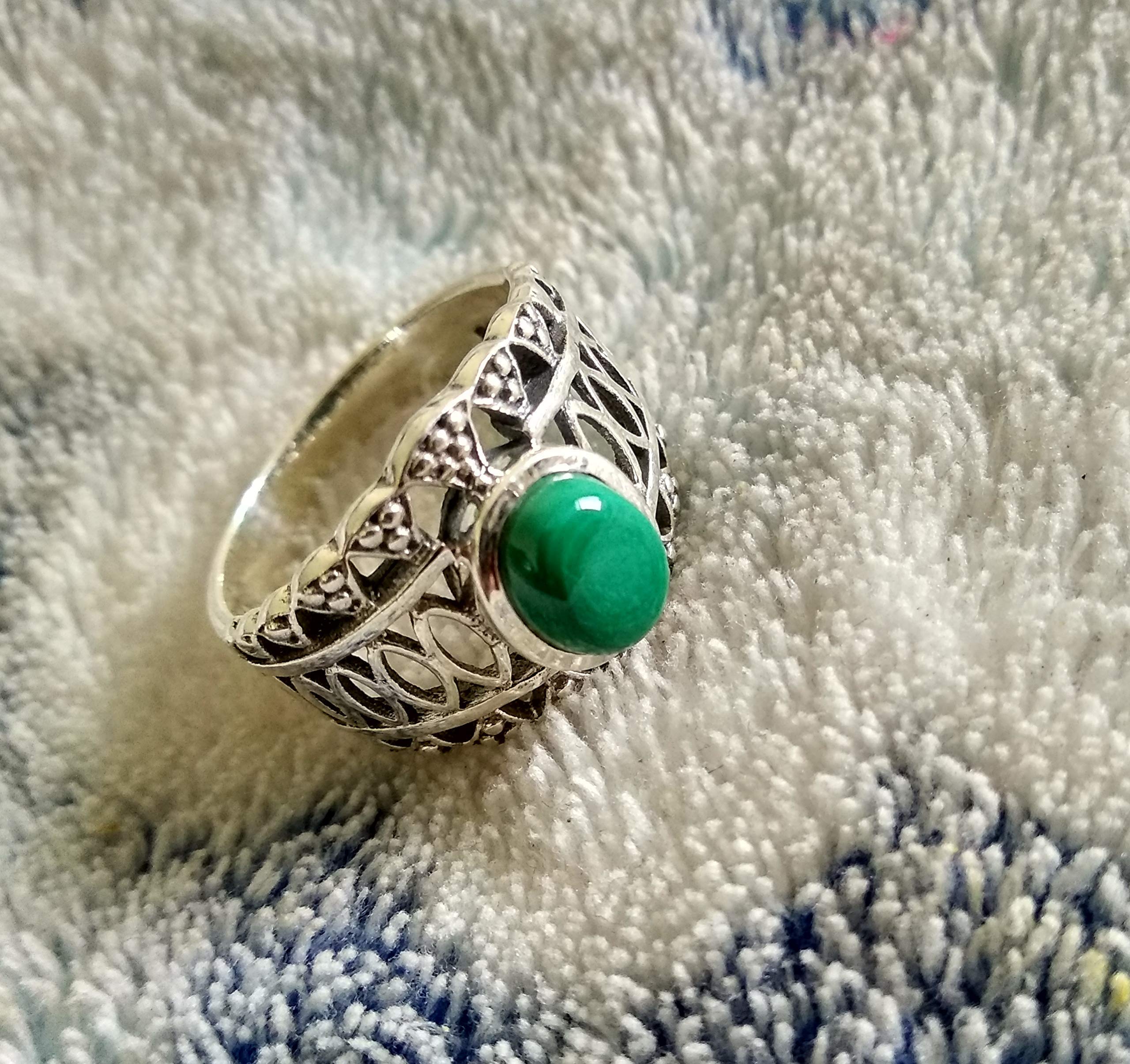 Genuine Malachite Ring 925 Sterling Silver - Natural Gemstone Jewelry for Women - Gothic & Boho Statement Ring - Perfect for Everyday Wear, Gift Giving & Special Occasions