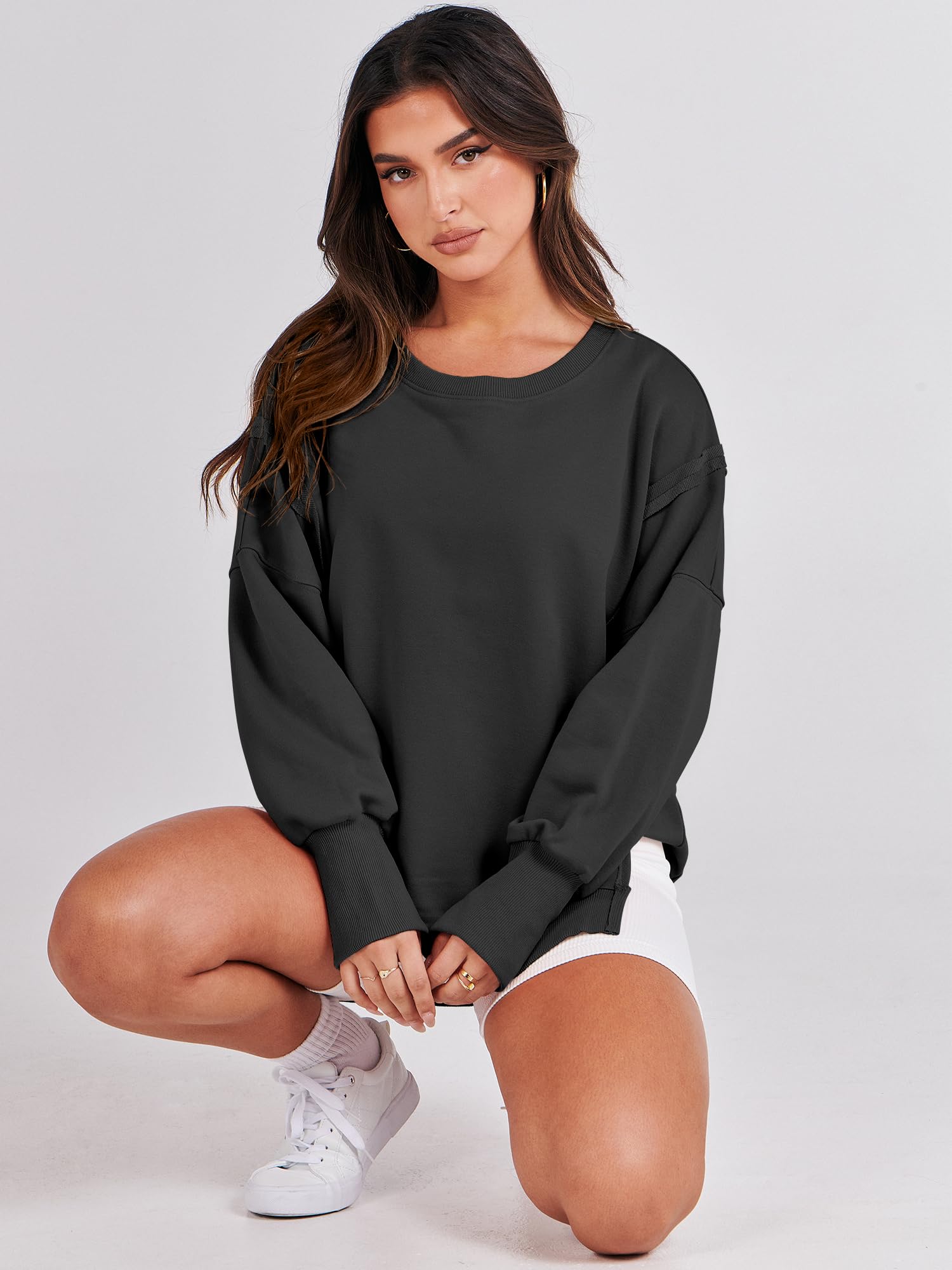 ANRABESS Women's Oversized Sweatshirt - Soft Crewneck Long Sleeve Pullover - Casual Loose Fit with Side Slits - Cozy Fall Winter Fashion 2025 - Perfect for Lounge, Travel & Streetwear Outfits