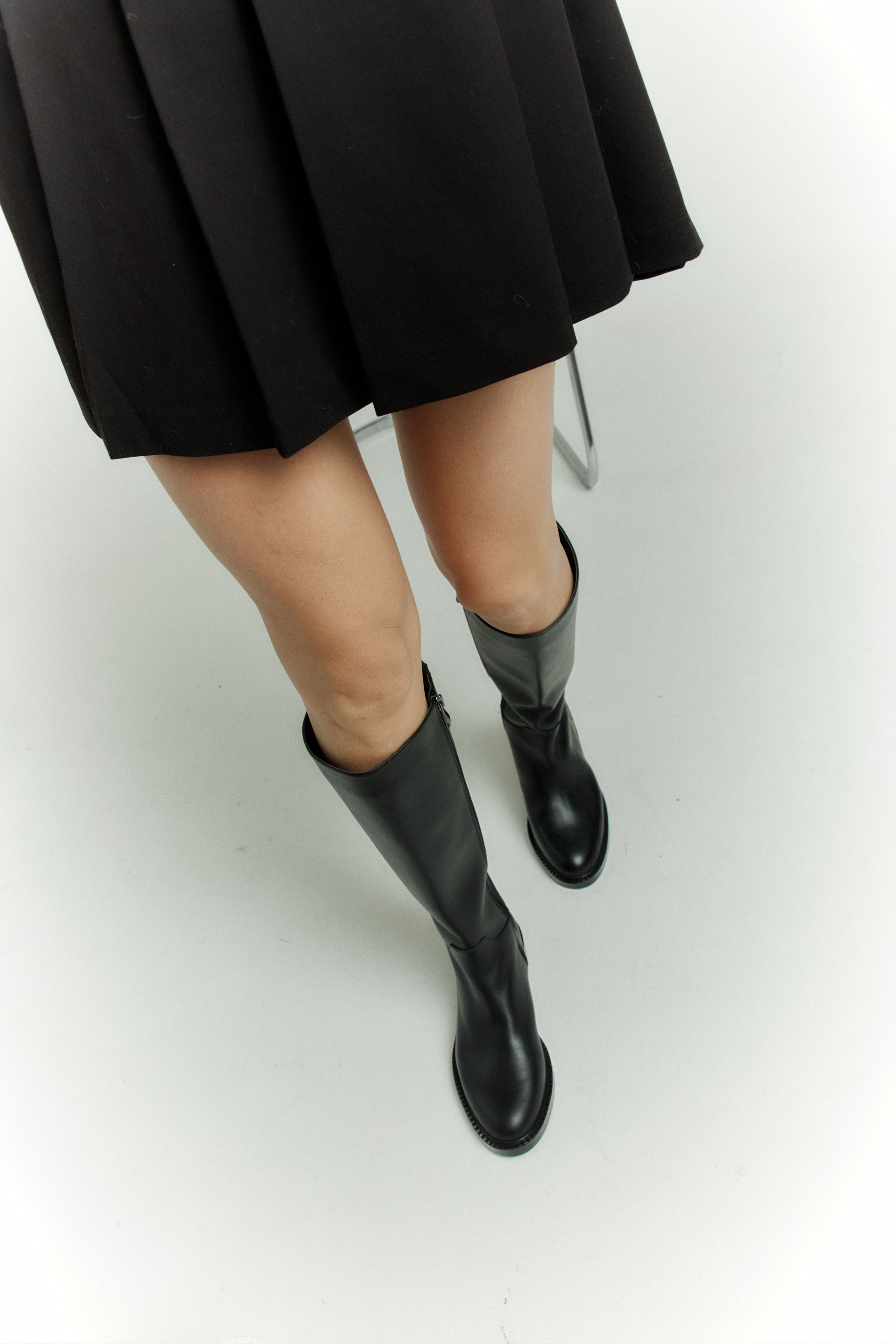 Premium Black Leather Cavalry Riding Boots for Equestrian & Horseback Riding - Durable & Stylish for Western, English & Outdoor Activities