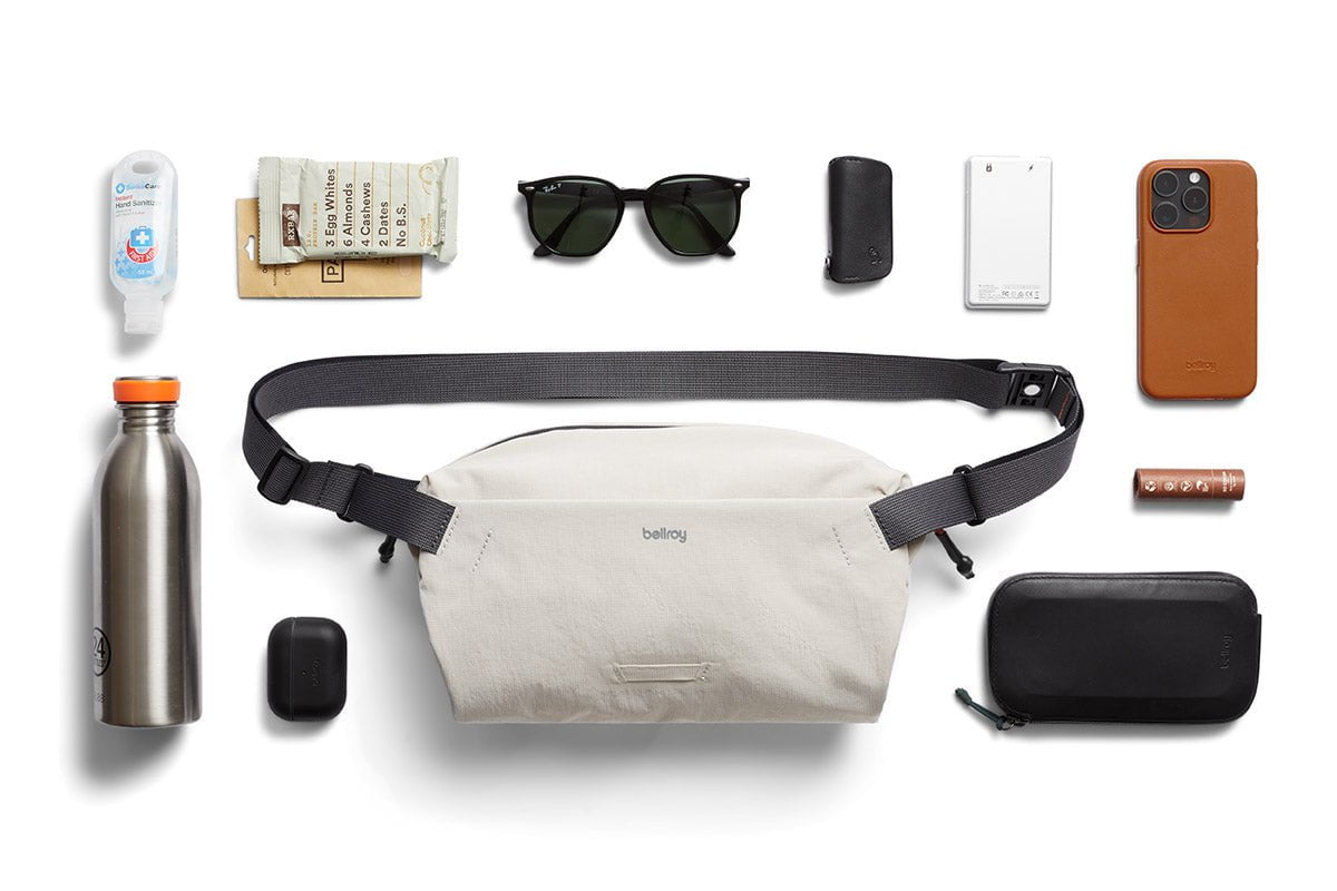Bellroy Lite Sling - Lightweight Crossbody Bag for Men & Women | Water-Resistant Travel Sling Pack | Perfect for Hiking, Commuting & Everyday Carry (Black)