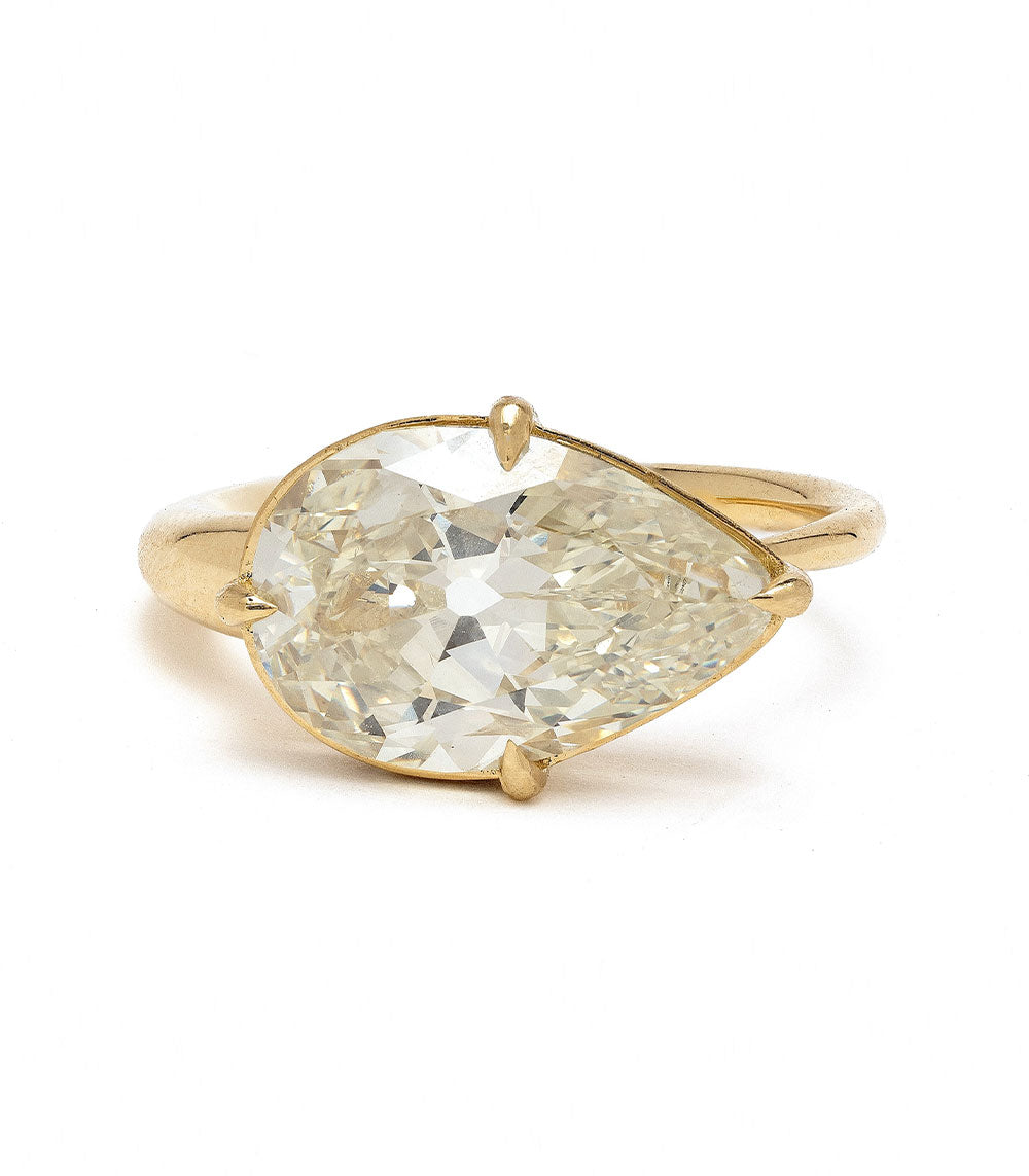 5 Carat Pear-Shaped Champagne Diamond Engagement Ring for Women - Elegant Wedding & Proposal Jewelry Gift