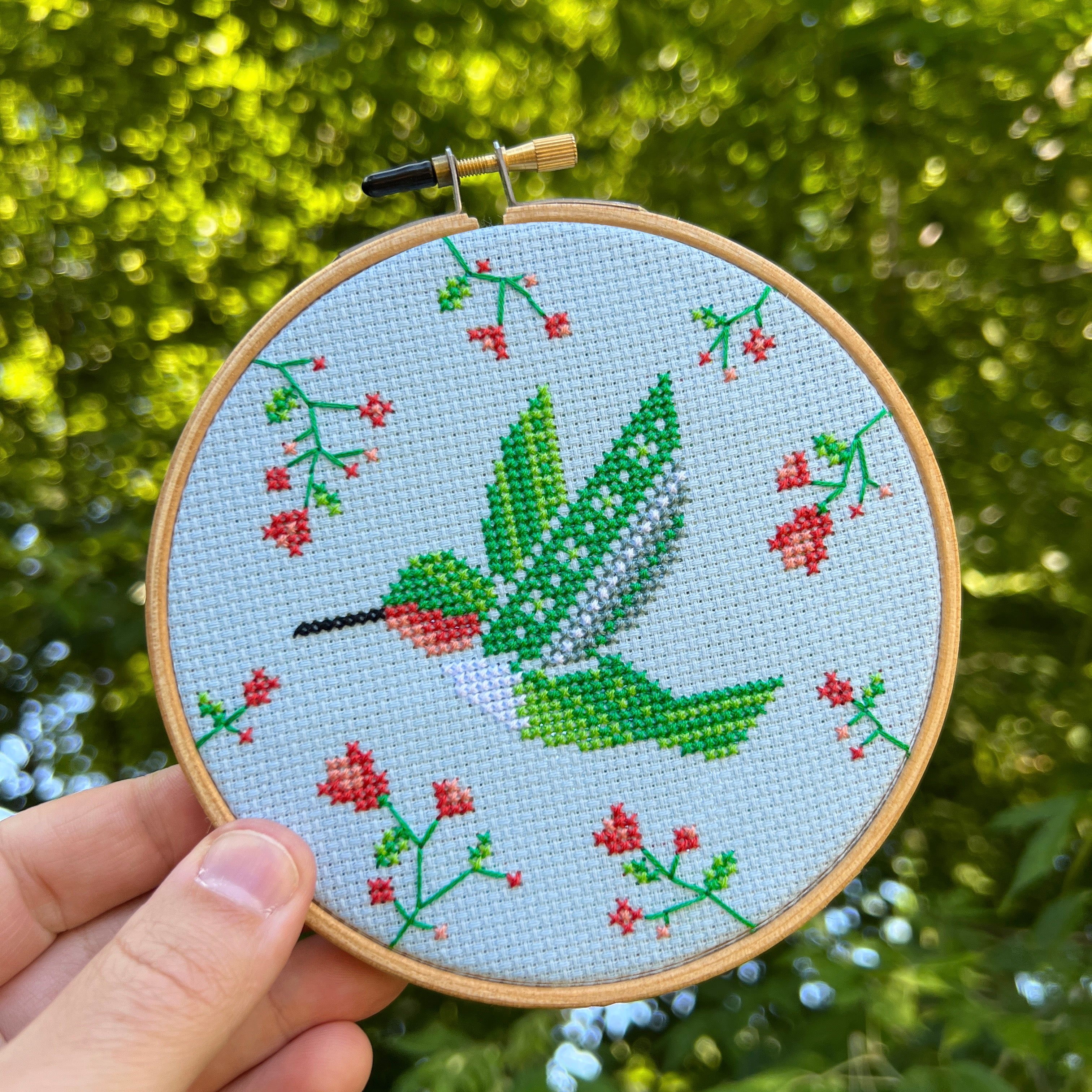Summer Hummingbird Cross Stitch Pattern Kit - DIY Embroidery Art for Beginners & Adults - Perfect for Home Decor, Wall Art, and Craft Gifts