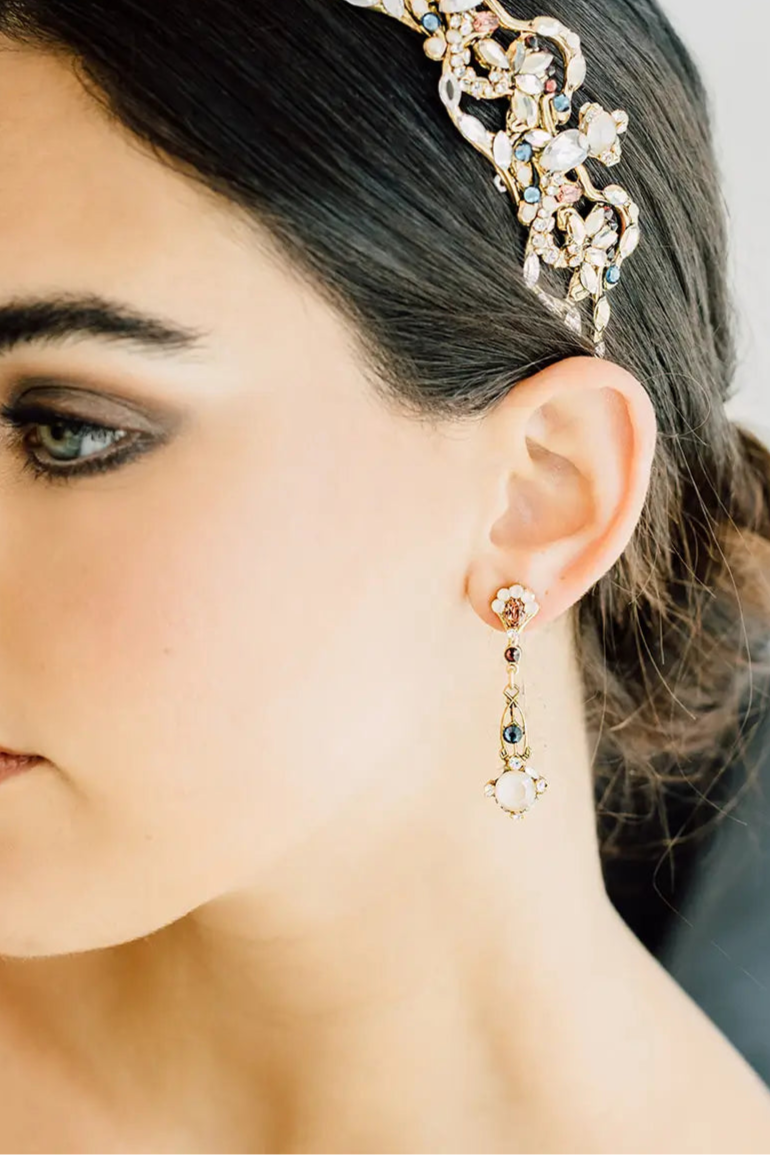 Elegant & Stylish Women's Fashion Earrings - Perfect for Parties, Weddings & Everyday Wear
