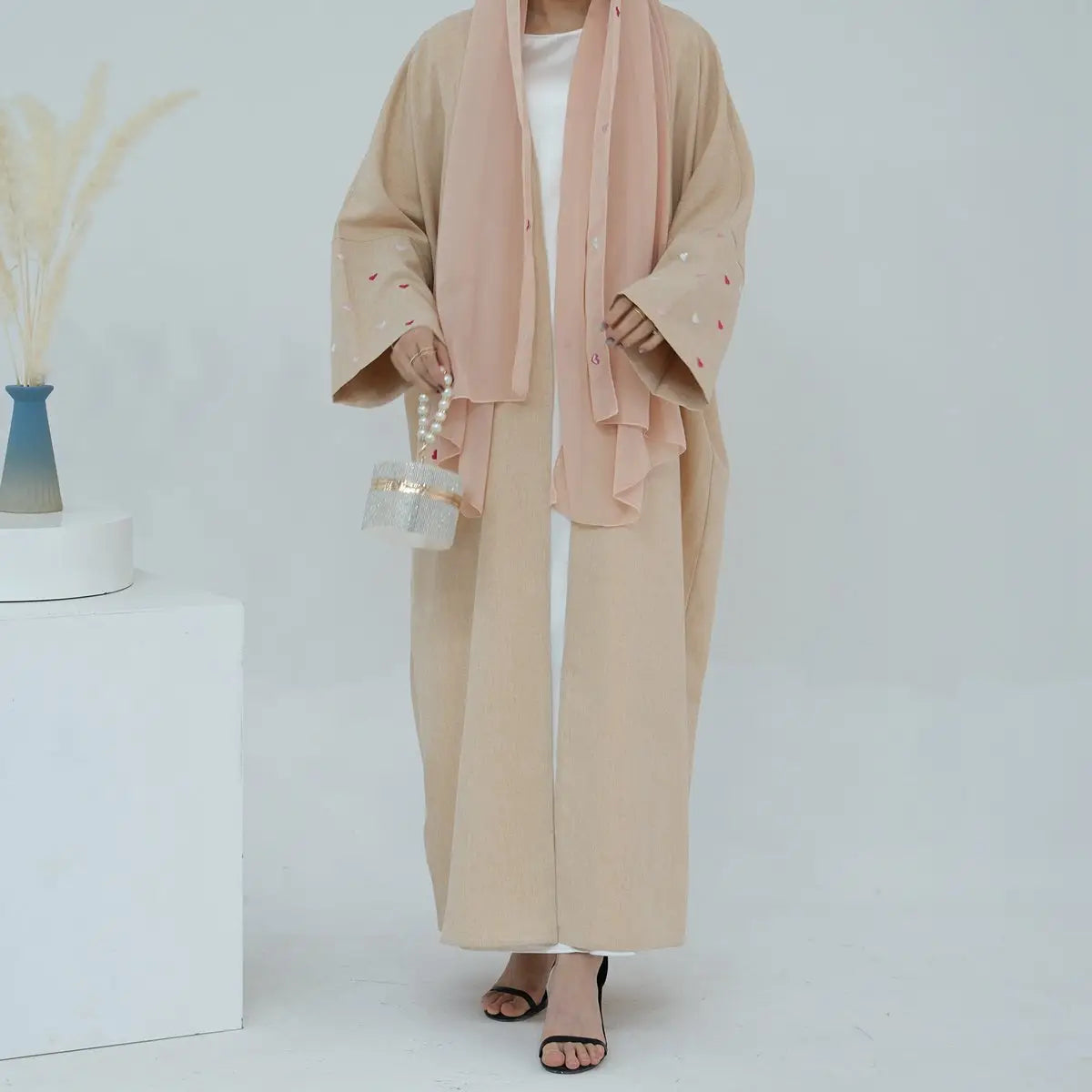 Elegant Heart Embroidery Cardigan Open Abaya Dress for Women - Boho Chic Muslim Fashion for Prayer, Home & Special Occasions