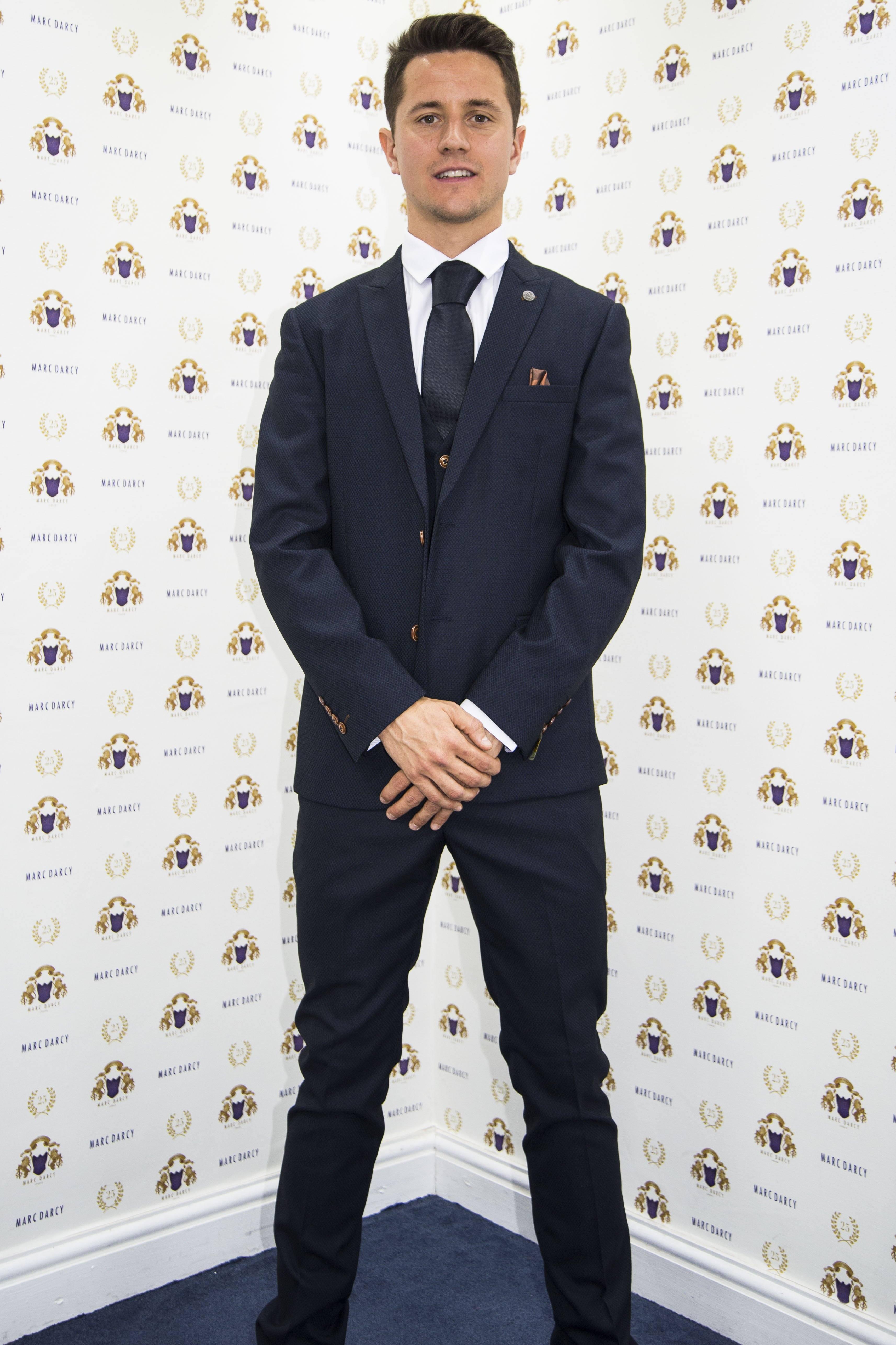 Boca Juniors Ander Herrera Navy Blue Suit for Men - Stylish Formal Wear for Weddings, Business Meetings & Special Events