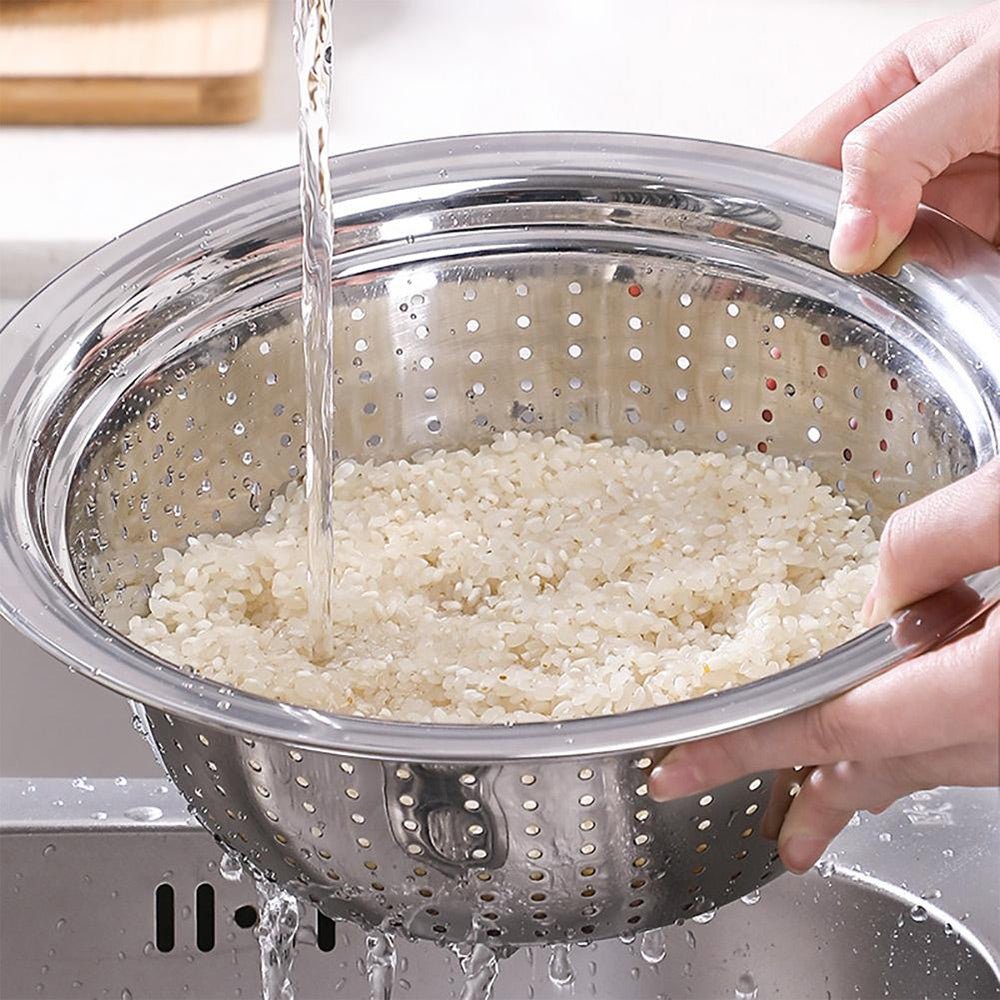 Premium Emilio Stainless Steel Colander - 5.5 Qt Pasta Strainer with Ergonomic Handles for Kitchen, Cooking & Salad Washing - Dishwasher Safe & Rustproof