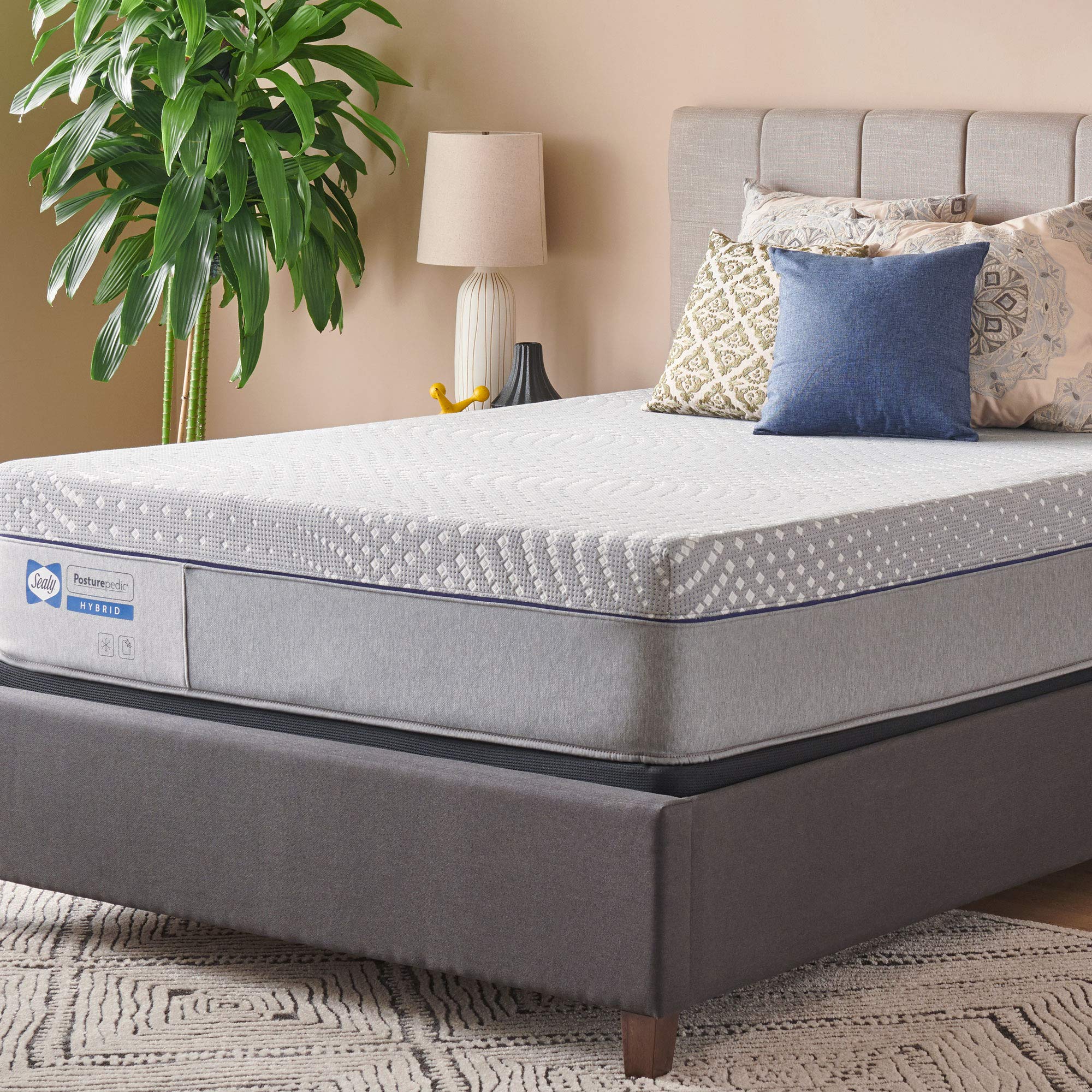 Sealy Posturepedic Hybrid Lacey Soft Feel Queen Size Mattress - Plush Support for Side Sleepers & Pressure Relief, Perfect for Master Bedrooms & Guest Rooms