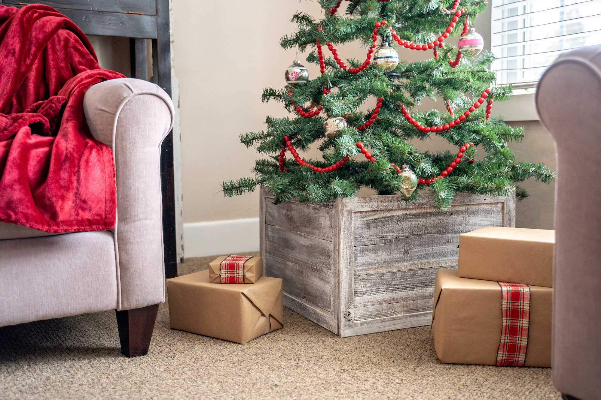 HomeRoots 23-Inch Gray White Wash Plank Christmas Tree Collar - Rustic Farmhouse Holiday Decor for Fireplace Mantel & Living Room