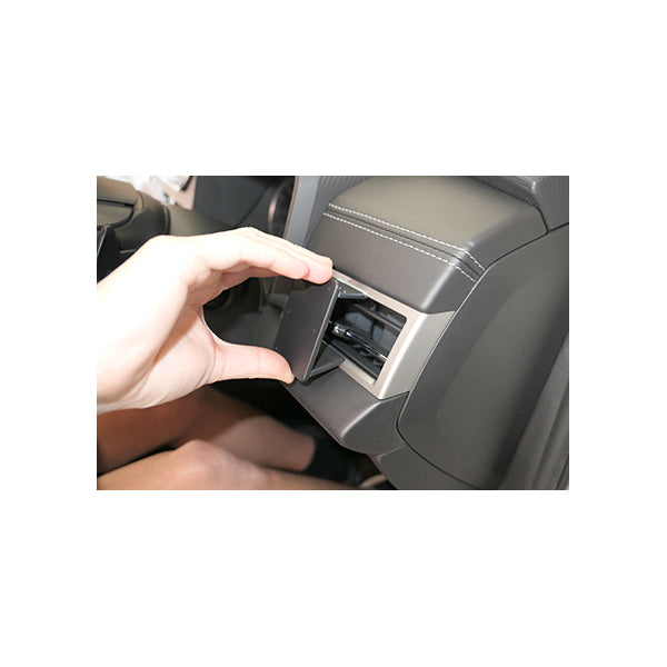 ClicOn No Holes Right Hand Dash Mount for Mitsubishi Outlander 2022-2025 | Secure Phone Holder for GPS Navigation & Hands-Free Driving