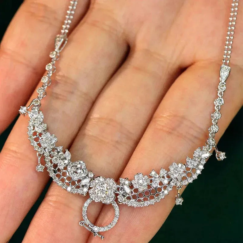 18K White Gold Real Diamond Flower Necklace for Women - 1.7ct Luxury Jewelry Gift for Anniversary, Wedding & Special Occasions | Aazuo Fine Jewelry Collection