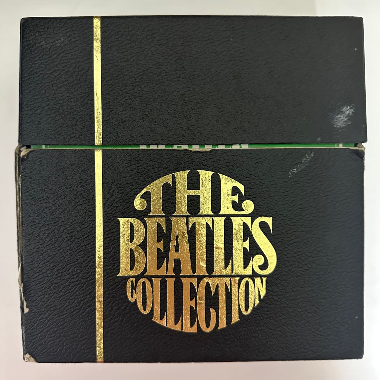 The Beatles The Singles Collection 1962-1970 - 24x7 Vinyl Records with Booklet & Poster (Sgt. Pepper 7