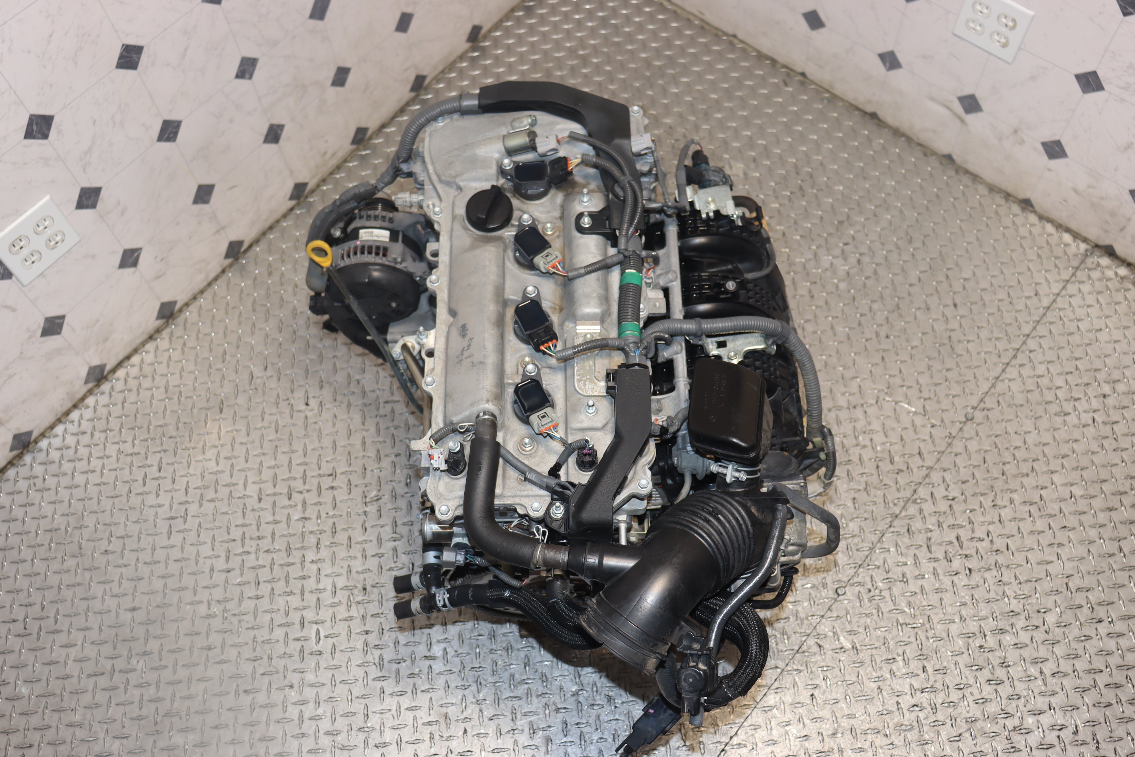JDM Toyota 2AR-FE 2.5L 4-Cylinder DOHC Engine for 2010-2017 Camry - High Performance Replacement Motor for Daily Driving & Racing Applications