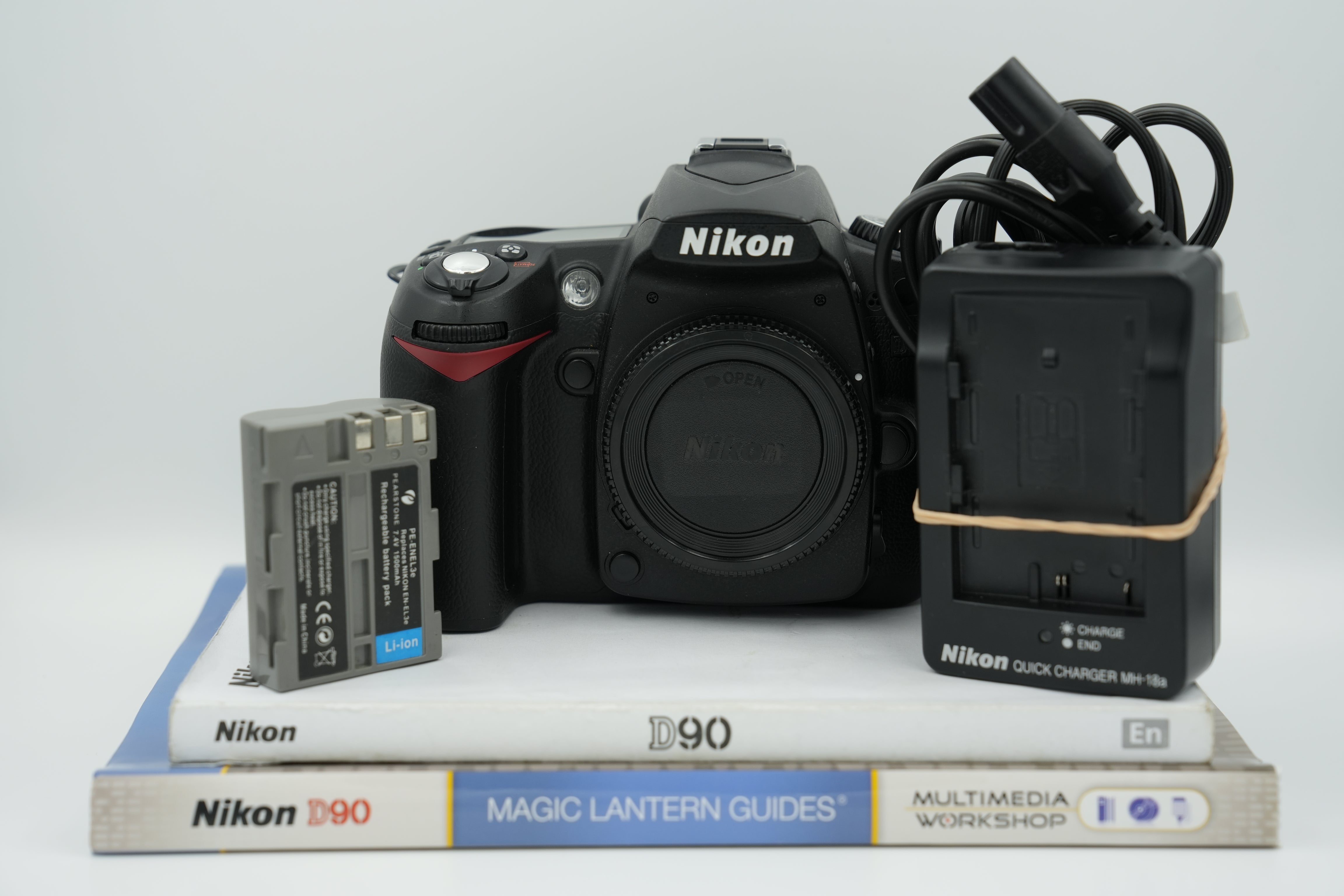 Refurbished Nikon D90 DSLR Camera Body - Professional Photography, Vlogging & Travel Shoots