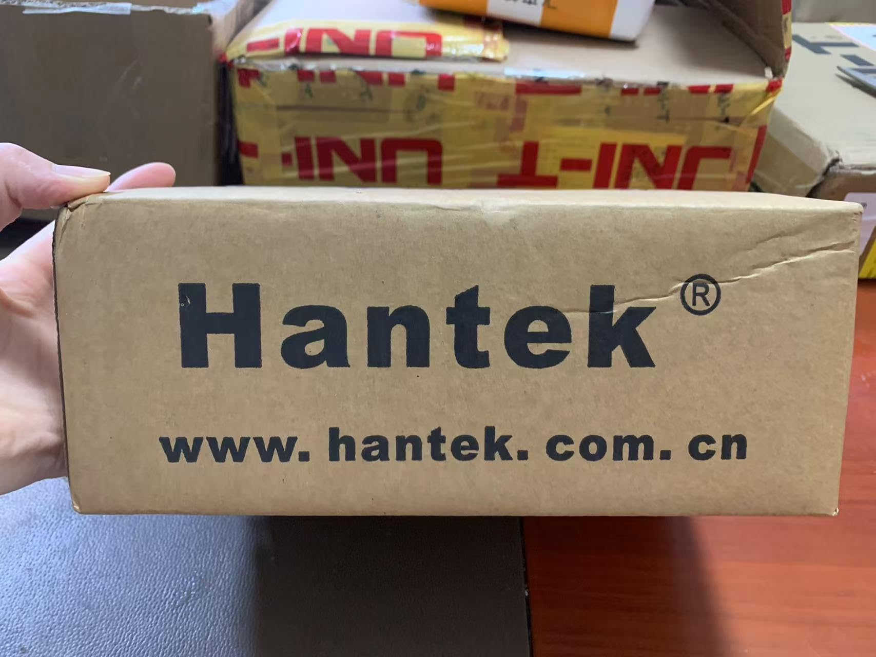 Hantek 1832C Digital LCR Meter - Handheld Portable Inductance, Capacitance & Resistance Tester for Electronics Repair, DIY Projects & Component Testing (1832C Model) - Perfect for Engineers, Technicians & Hobbyists