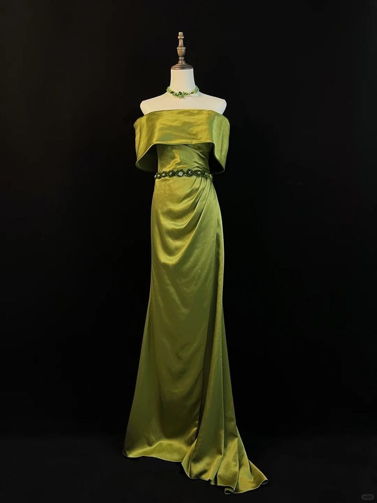Elegant Green Satin Off-The-Shoulder Mermaid Prom Dress with Thigh High Slit - Formal Evening Gown J6725 for Homecoming, Wedding Guest & Special Occasions