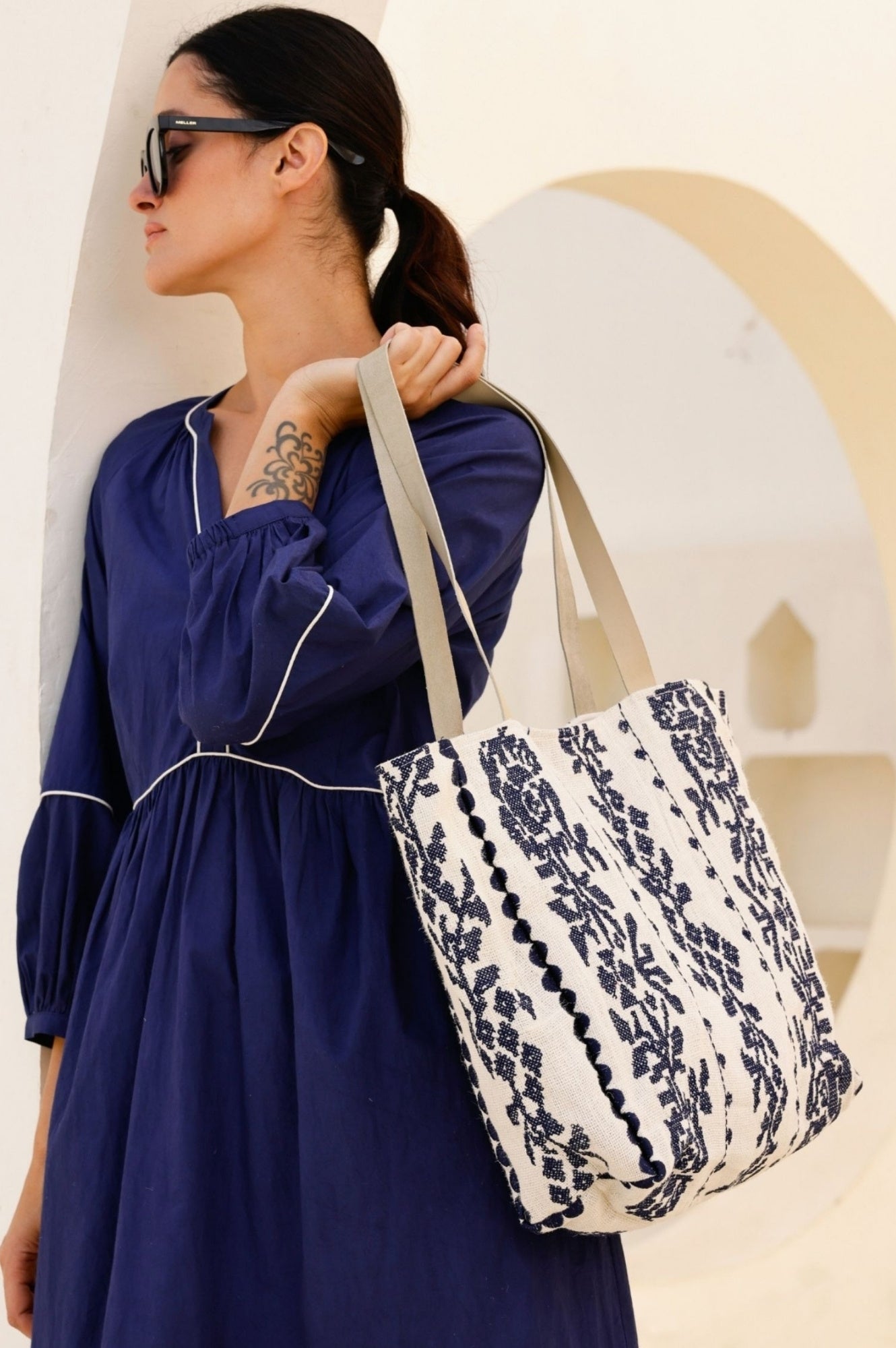 Eco-Friendly Paros Jute Tote Bag - White & Navy Blue Reusable Shopping Bag for Groceries, Beach, and Daily Use