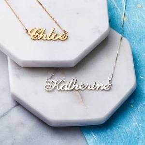 Personalized Nameplate Necklace for Women - Custom Engraved Name Jewelry Gift for Mom, Wife, Girlfriend - Perfect for Birthdays, Anniversaries & Special Occasions