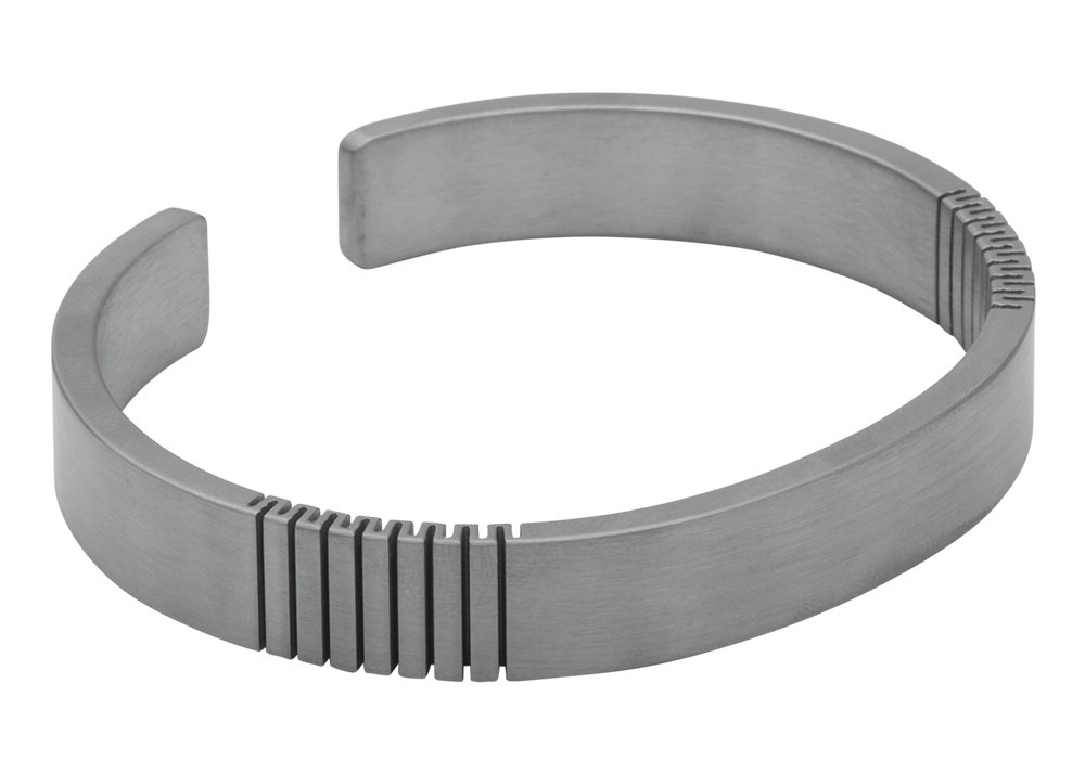 QRAY Q2 Pure Titanium Golf & Athletic Bracelet for Men & Women - 100% Hypoallergenic C-Shaped Wellness Jewelry - Perfect for Golf, Sports & Everyday Wear