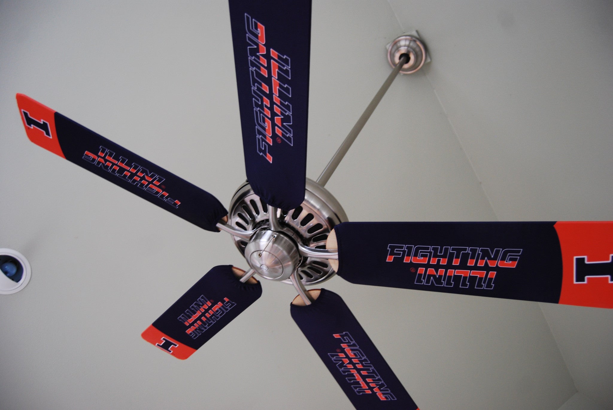 University of Illinois Fighting Illini Official Merchandise & Fan Gear - Jerseys, Hoodies, Hats for College Sports Enthusiasts | Perfect for Game Day, Tailgating & Campus Pride