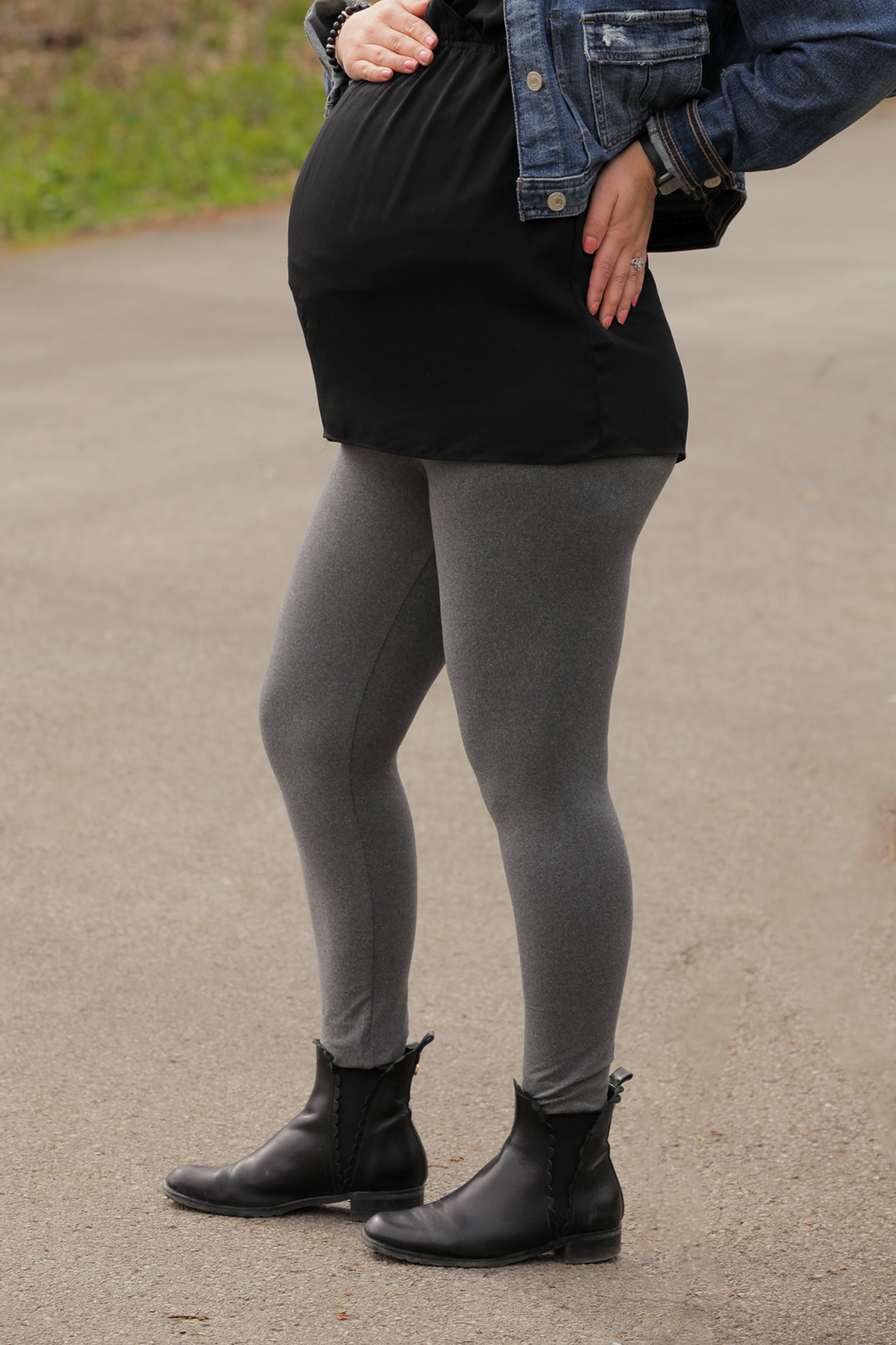 Comfortable Charcoal Grey Maternity Leggings for Pregnancy - Stretchy & Breathable Yoga Pants for Workout, Lounge & Everyday Wear