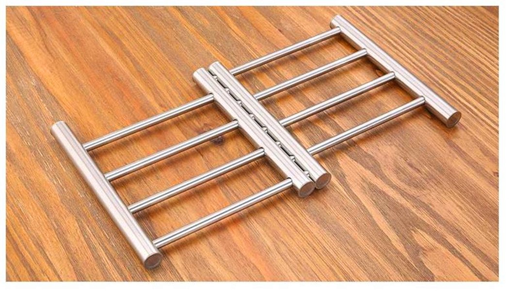 Leoyoubei 8x9 Inch Expandable Metal Trivet - Expands from 9