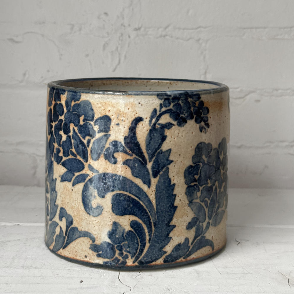 Amanda Moffat Ceramic Canister Vase - Handcrafted Home Decor for Flowers, Plants & Storage - Perfect for Living Room, Bedroom & Office Decor (#AM5)