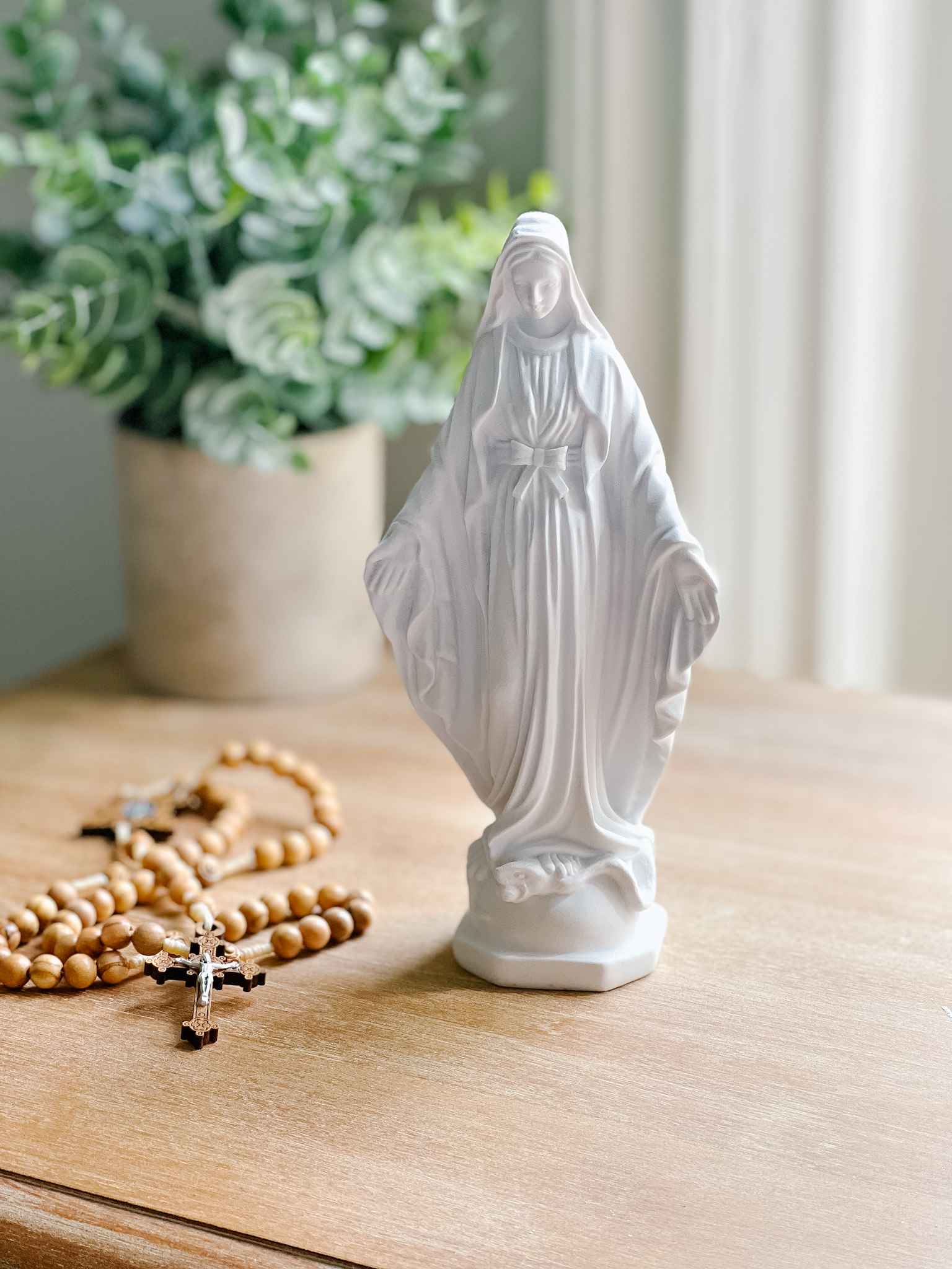 Virgin Mary Statue - Handcrafted Religious Figurine for Home Decor, Garden, and Prayer Altar | Perfect for Catholic Gifts, Church Display & Spiritual Meditation
