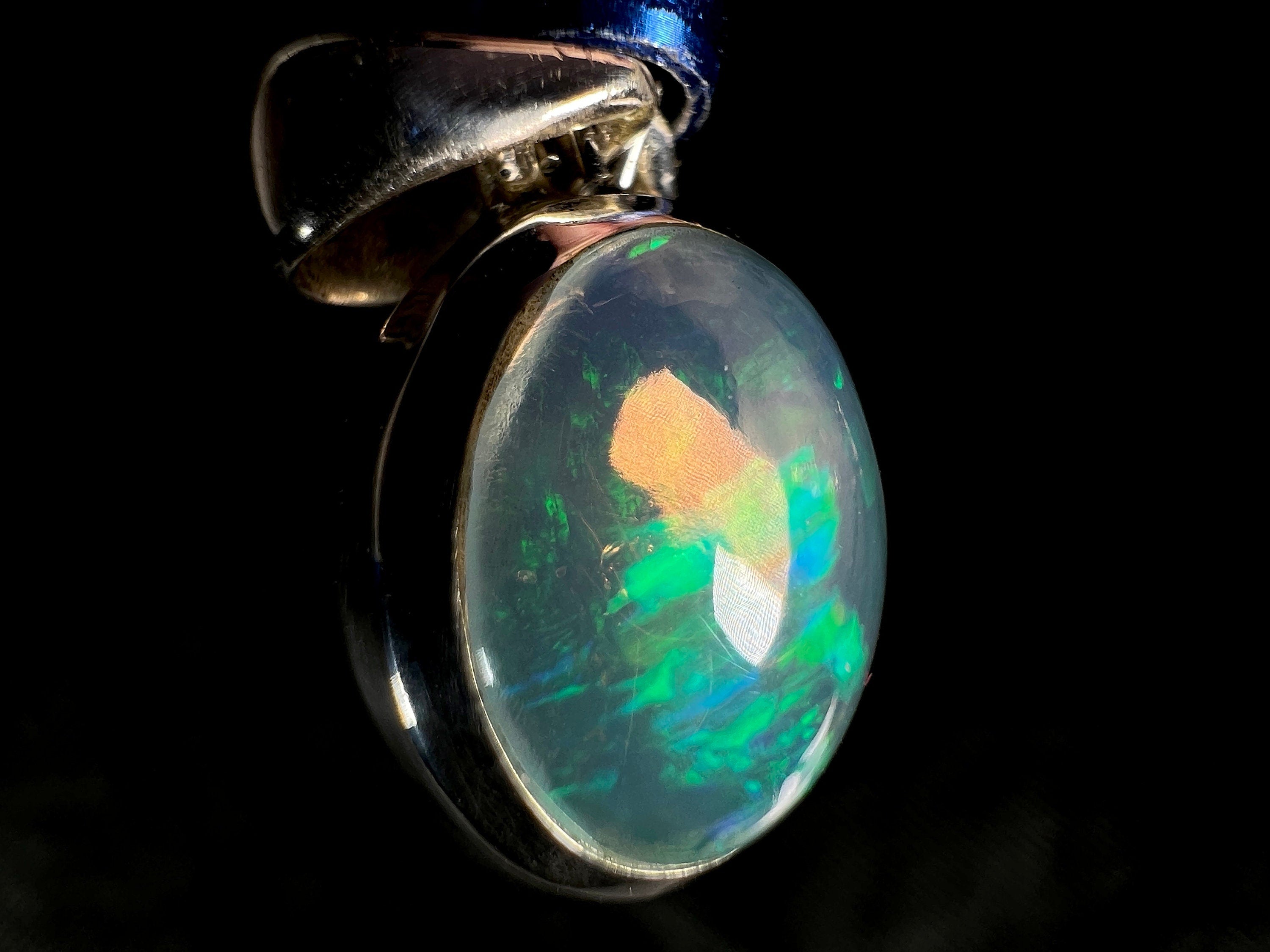 Opal Pendant Necklace - 9x11mm Oval Welo Opal Cabochon in Sterling Silver, October Birthstone Jewelry for Women | Perfect Gift for Birthday, Anniversary & Special Occasions