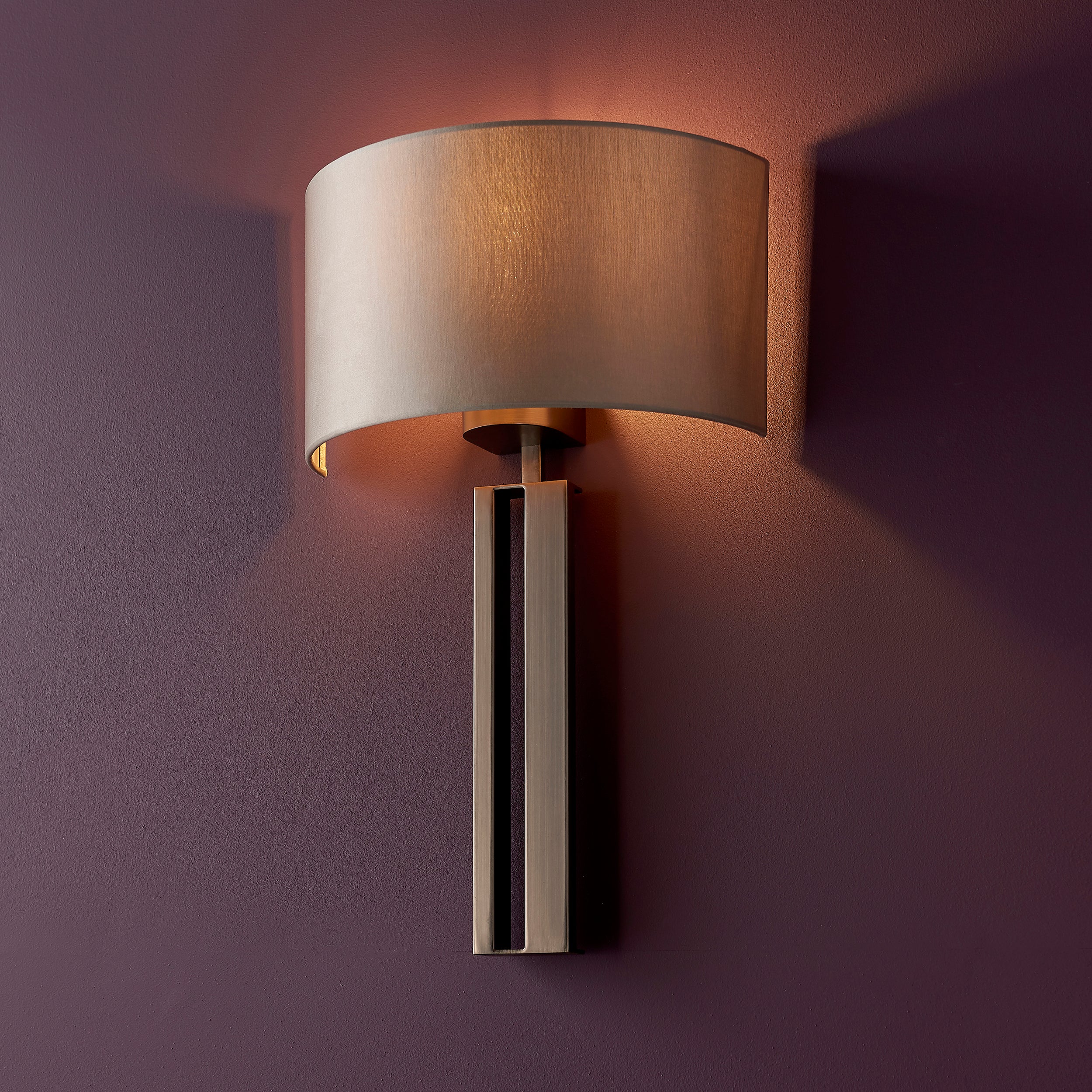 Blake Wall Light in Bronze & Antique Brass Finish - Elegant Vintage Sconce for Bedroom, Living Room, and Hallway Lighting