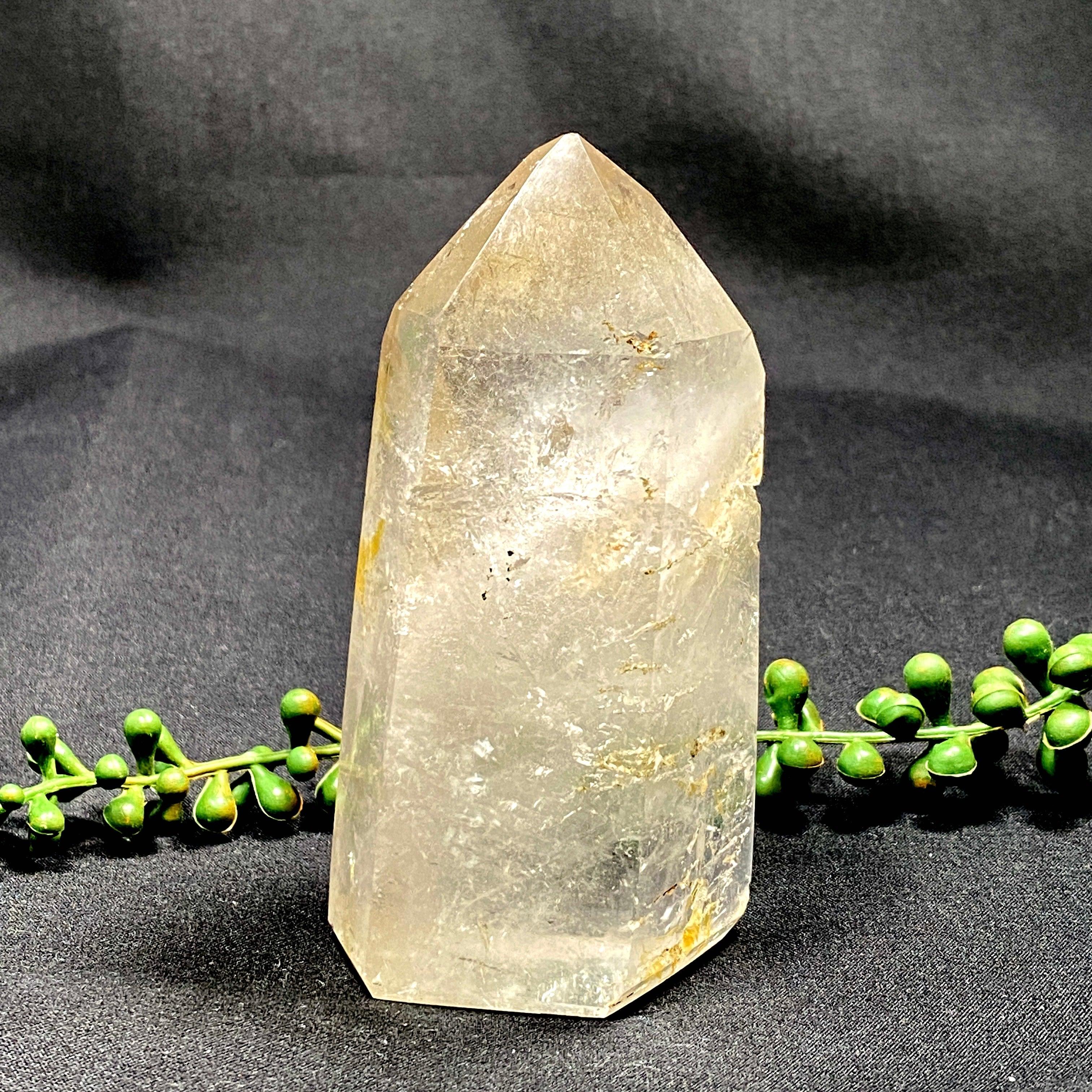 Natural Clear Quartz Point Crystal - Healing Stone for Meditation, Energy Cleansing & Chakra Balancing - Perfect for Home Decor, Yoga & Spiritual Practices