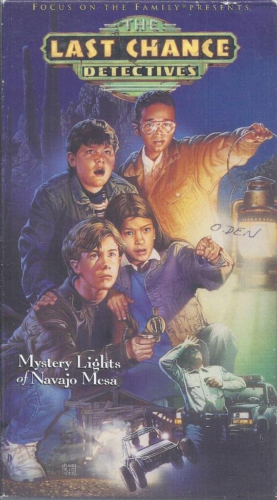 Mystery Lights of Navajo Mesa [VHS] - Authentic Native American Documentary Film for History Buffs & UFO Enthusiasts - Perfect for Movie Nights & Cultural Studies