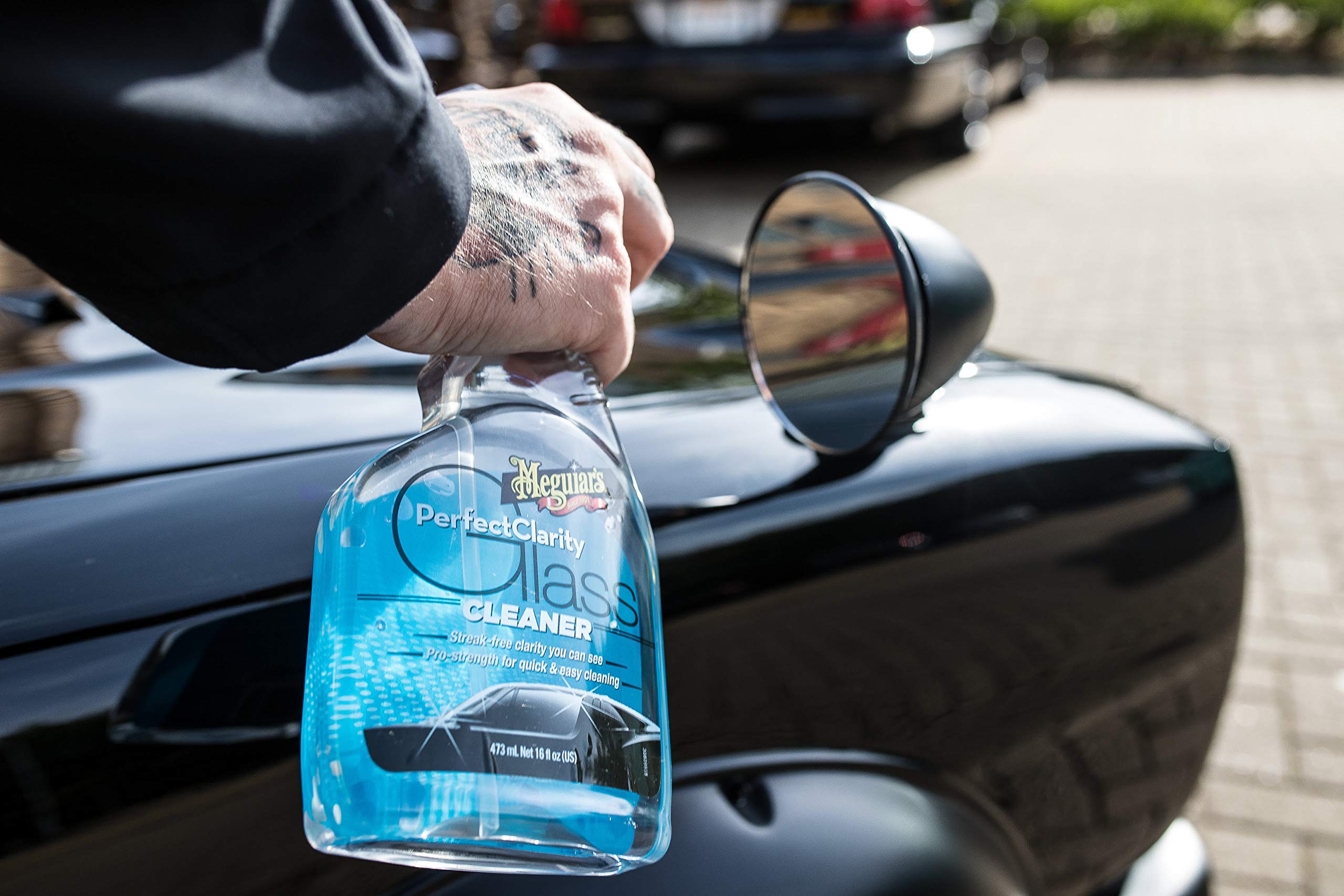 Meguiar's Complete Car Cleaning Kit - Wash, Wax, Wheel & Interior Detailing Kit with Storage Bag - Perfect for Car Wash, Waxing & Detailing at Home or Professional Use