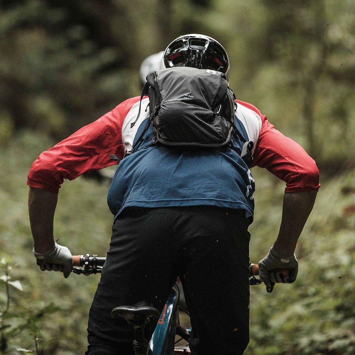 **POC Men's Essential Enduro Shorts - Durable MTB Bike Shorts for Trail & Enduro Riding - Perfect for Mountain Biking & Outdoor Adventures**
