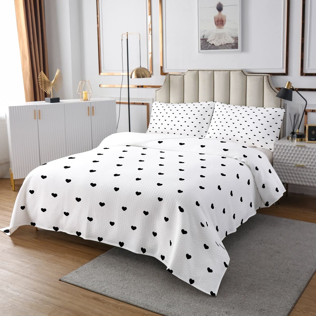 **White and Black Twin Size Quilt Set with Cute Heart Pattern - Cartoon Love Geometric Bedspread Coverlet for Kids, Girls, Boys & Teens - Includes 1 Pillowcase - Perfect for Bedroom Decor & Cozy Sleep**