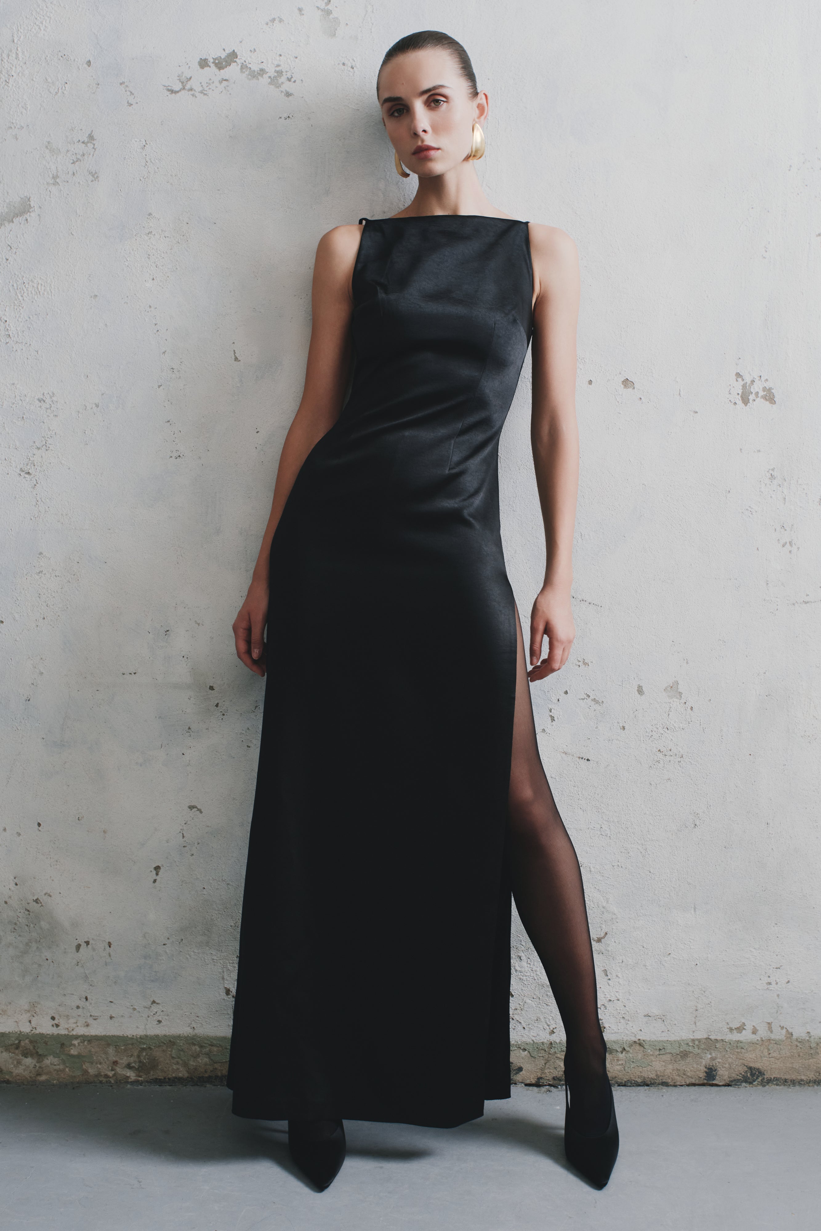 Elegant Black Sleeveless Satin Maxi Dress for Women - Perfect for Evening Parties, Weddings & Special Occasions