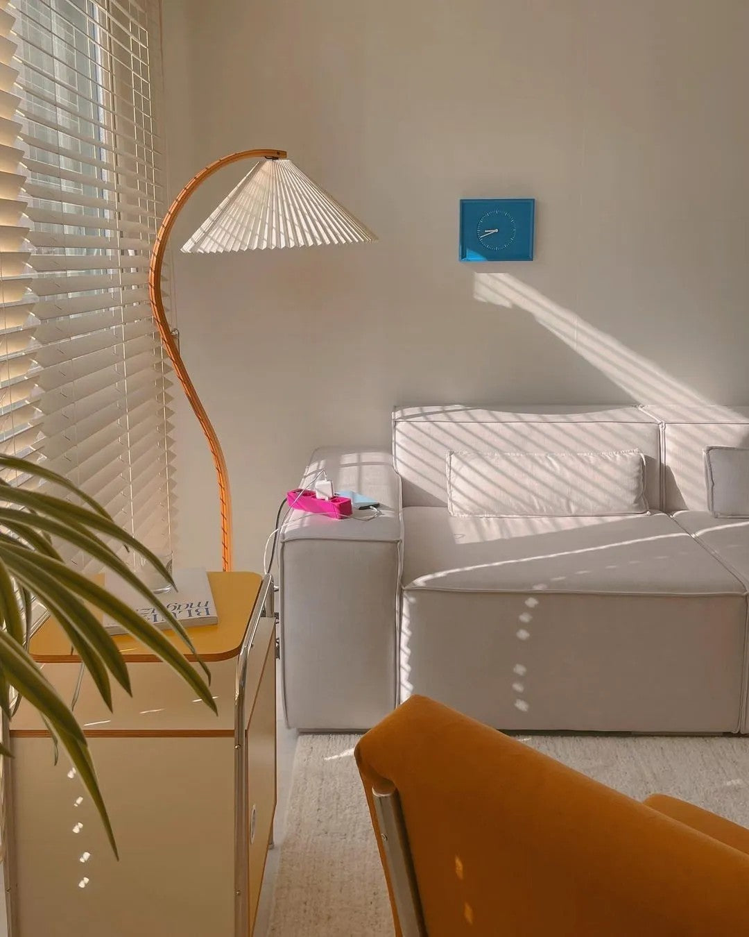 Modern Caprani Floor Lamp - Adjustable LED Standing Light for Living Room, Bedroom & Office - Warm White & Cool White Dimmable Lighting - Perfect for Reading, Relaxing & Decor