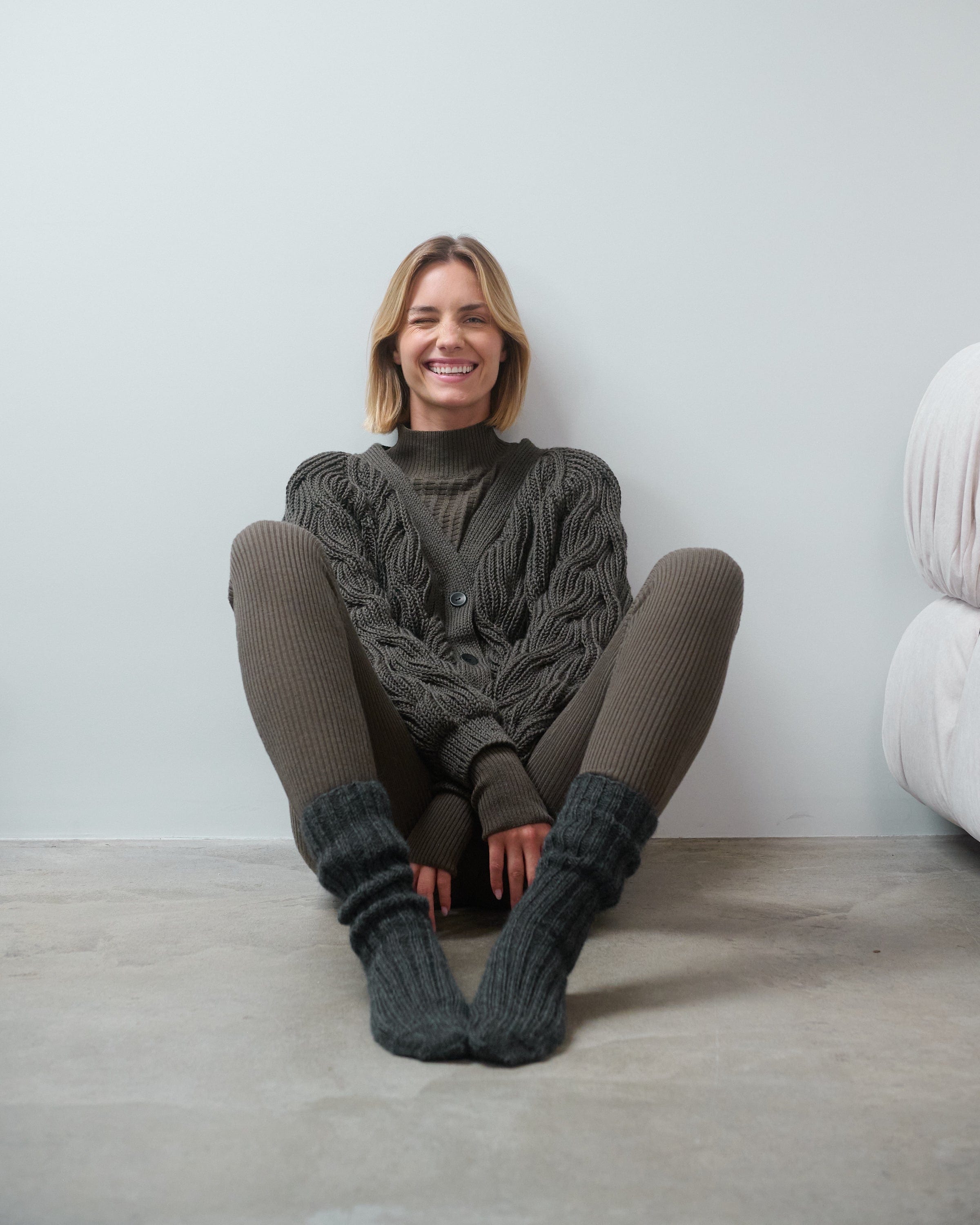Vandenė Nettle Merino Wool Leggings for Women - Soft, Warm & Sustainable Winter Base Layer - Perfect for Yoga, Hiking & Cold Weather Activities