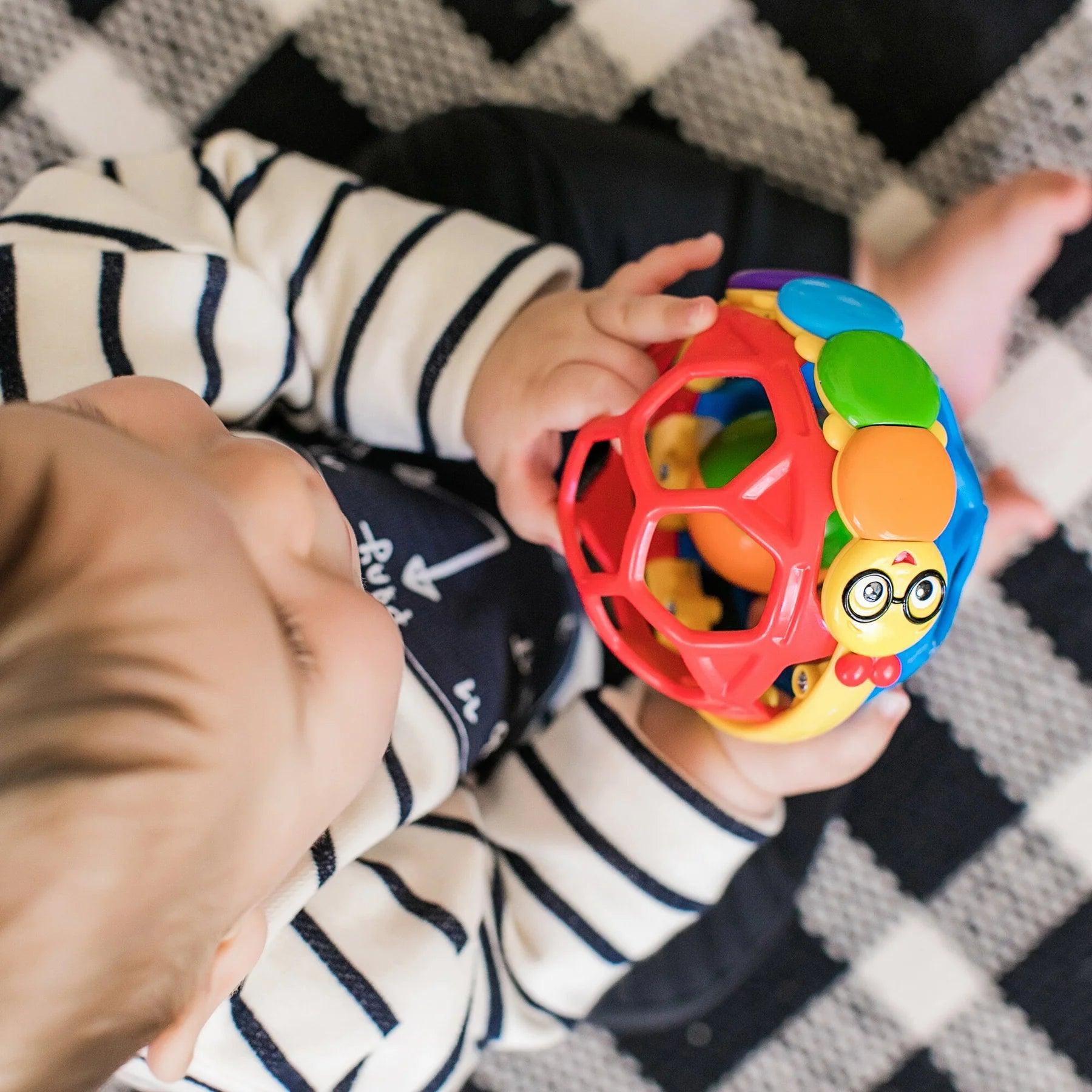 Baby Einstein Bendy Ball - Soft Teething Toy & Rattle for Infants 0-12 Months | Sensory Developmental Toy for Babies | Perfect for Playtime, Tummy Time & Soothing Sore Gums