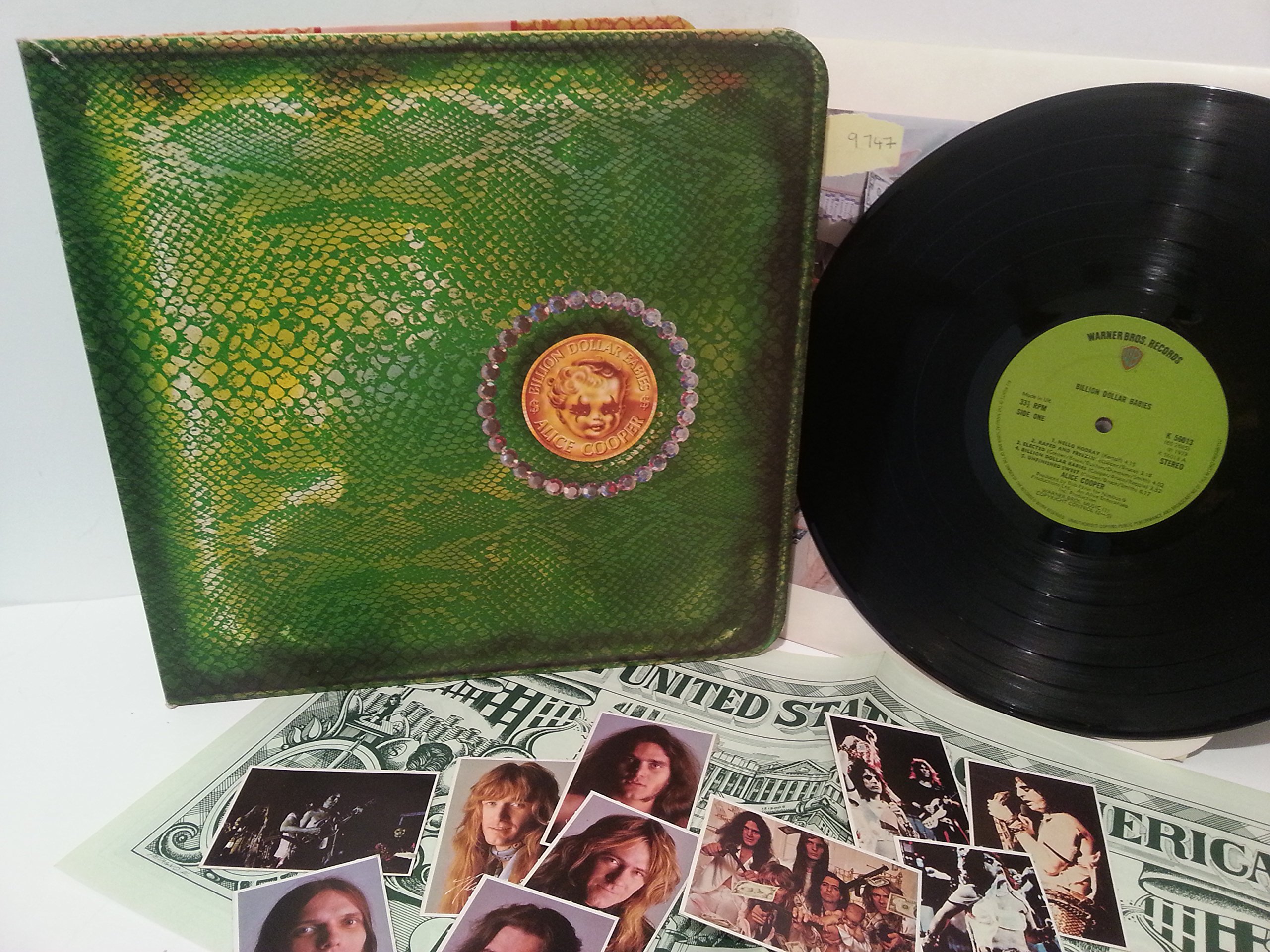 ALICE COOPER Billion Dollar Babies Vinyl LP - Gatefold Cover with Pop-Out Dollar Bill Design - Collectible Record for Music Fans & Vintage Vinyl Enthusiasts - Perfect for Home Decor, Gift Giving & Music Collections