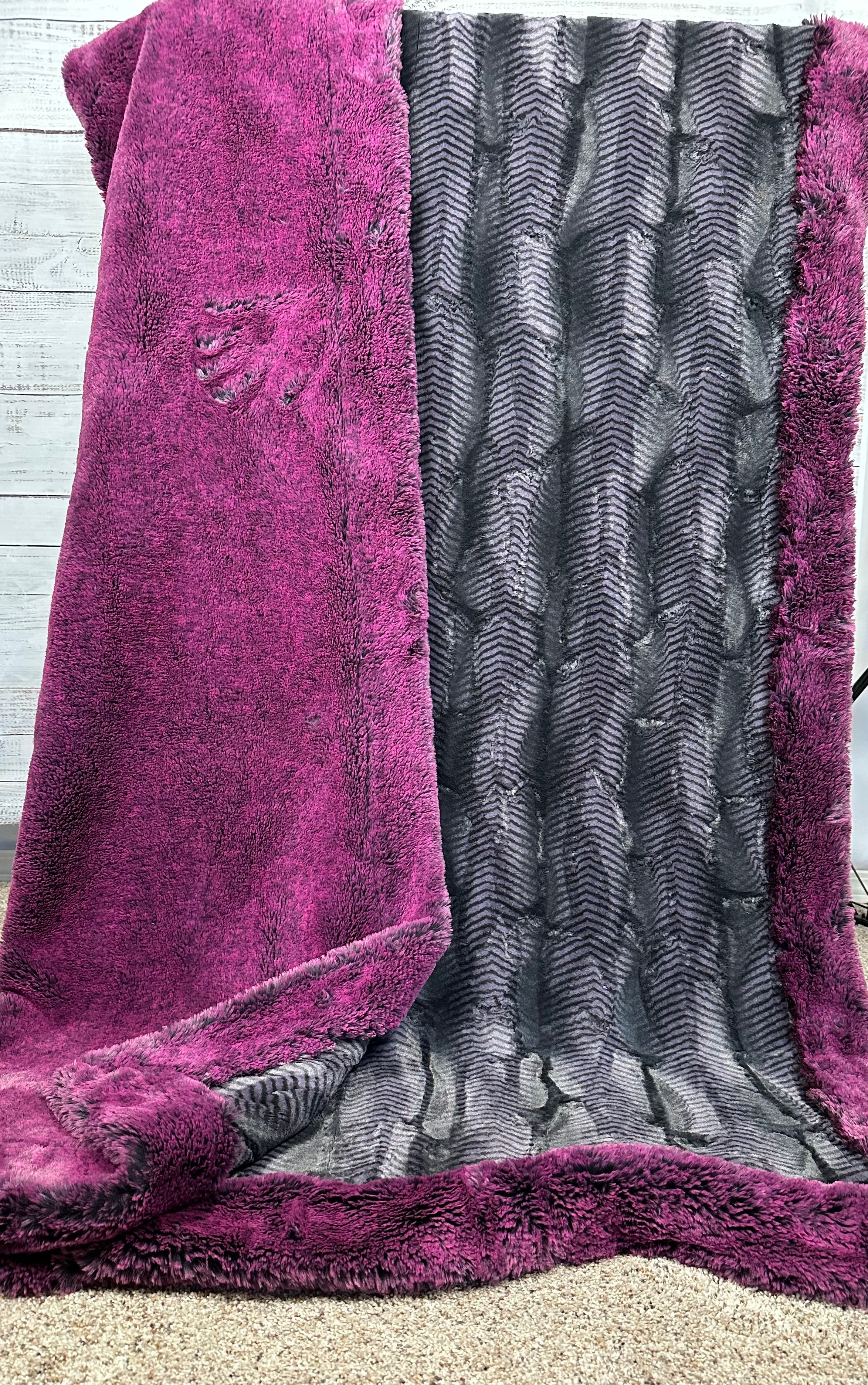 Premium Mumba Arctic Fox Double Luxe XL 30mm Extra Plush 55x86 Minky Blanket - Ultra Soft & Cozy for Bed, Couch, and Nursery