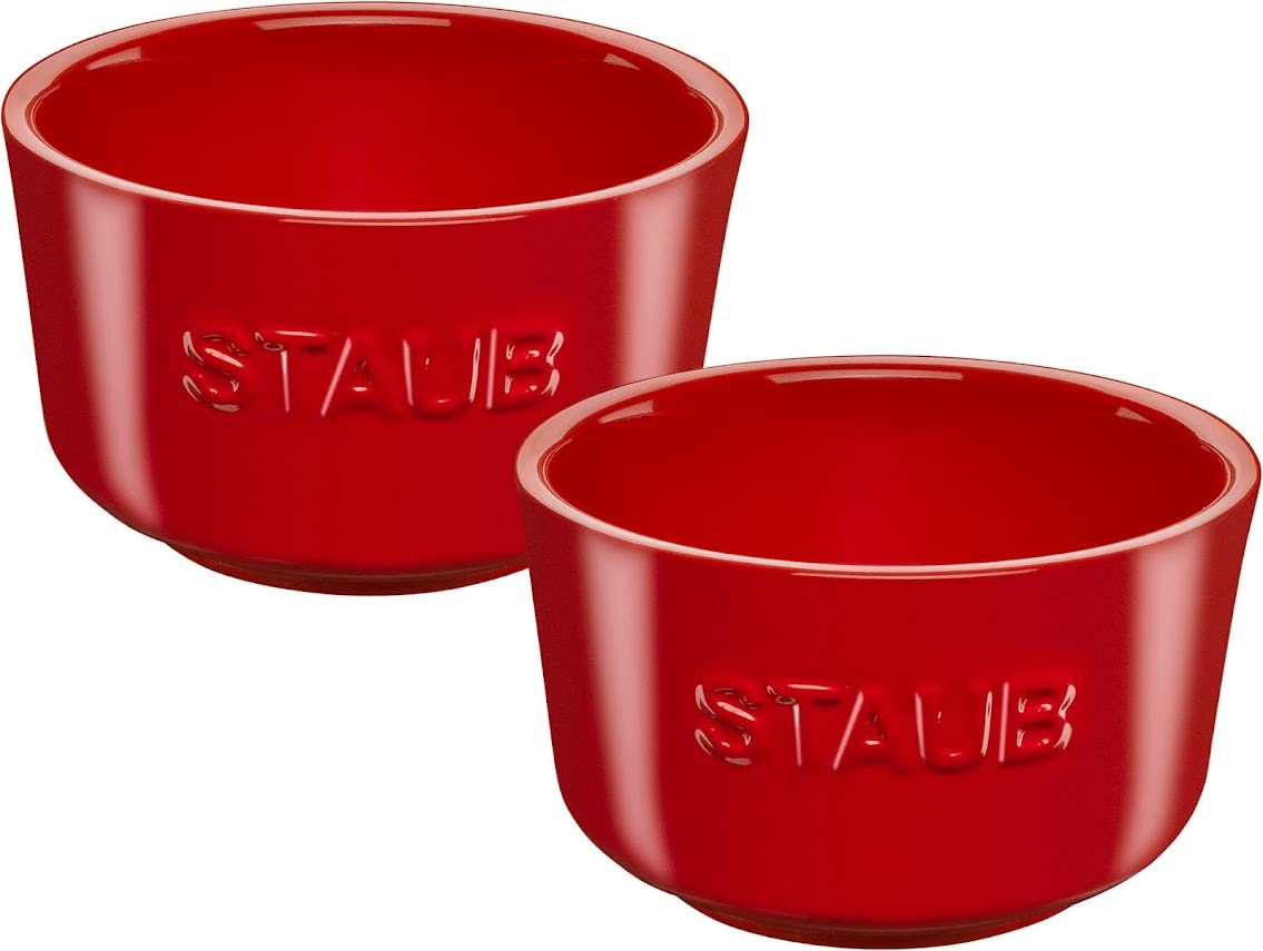 Staub 40508-221 3.7-inch (9.5 cm) Ceramic Lamb Can 2-Piece Set in Cherry Red | Oven & Microwave Safe Gratin Dish & Dessert Mug | Perfect for Baking, Serving, and Entertaining